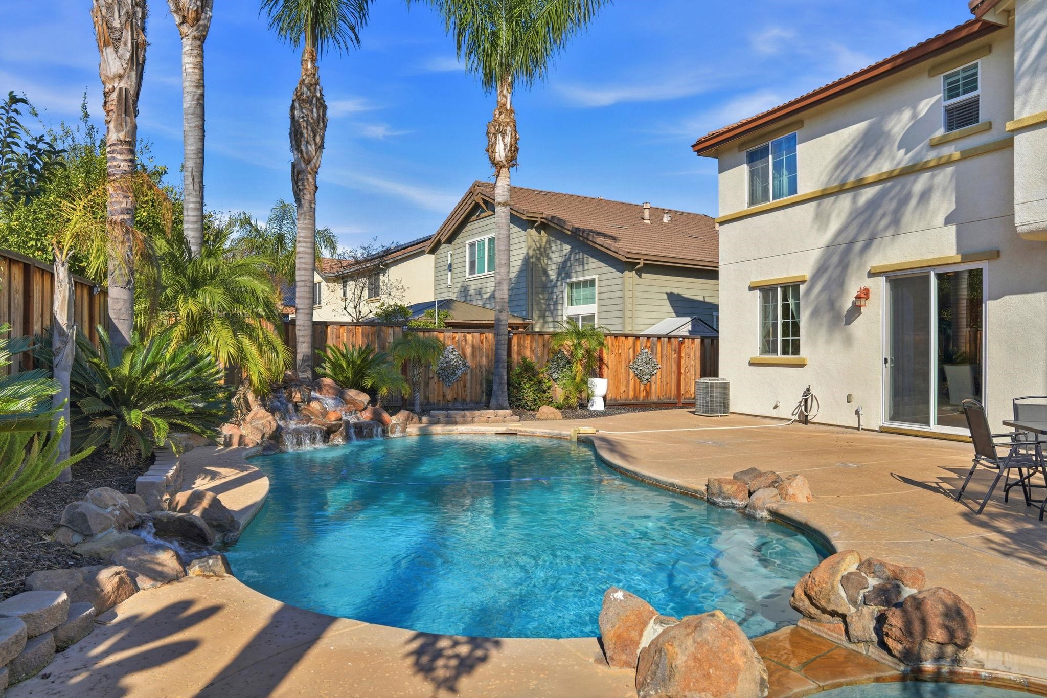 Detail Gallery Image 45 of 57 For 4597 Bonsai Ave, Tracy,  CA 95377 - 4 Beds | 2/1 Baths