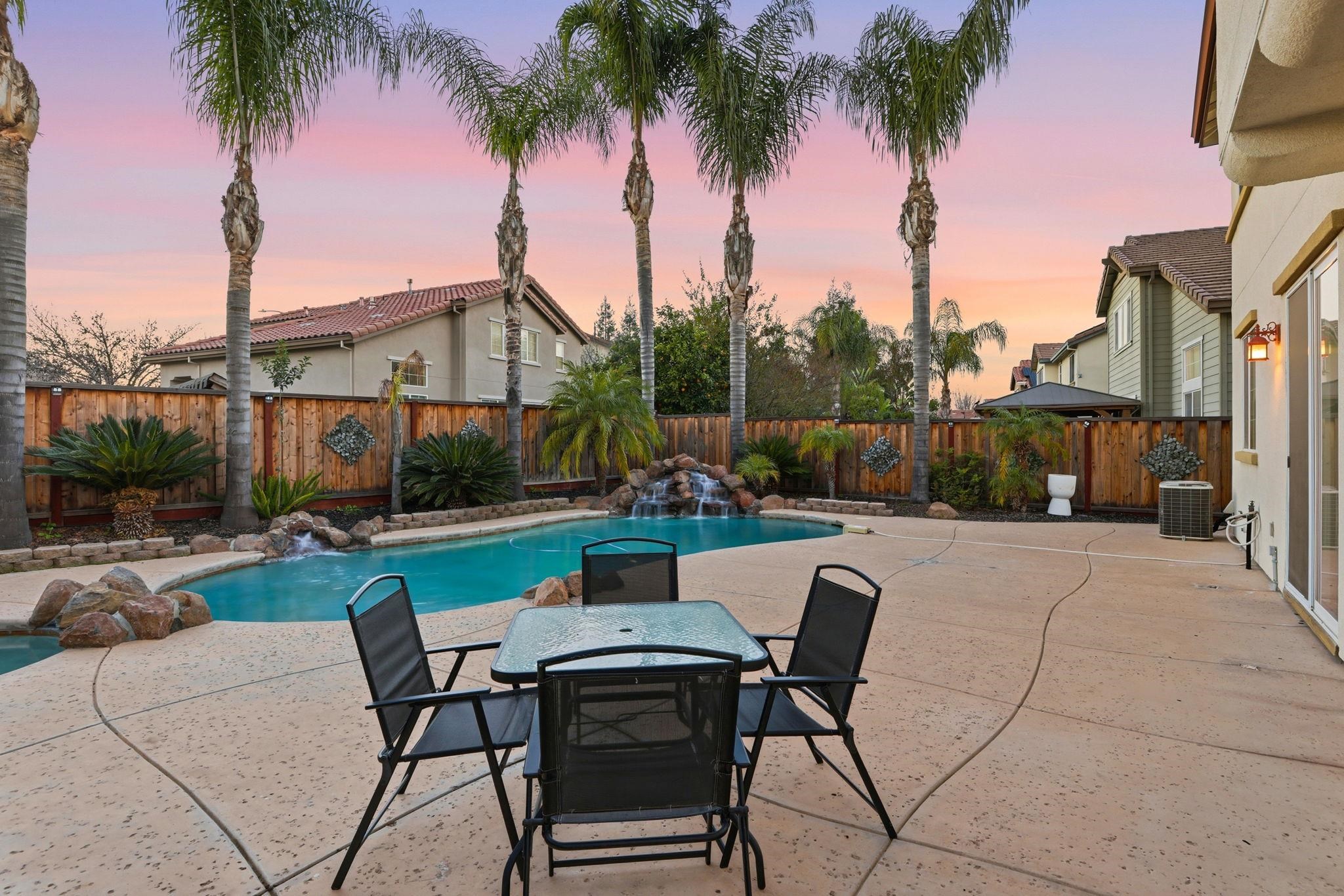 Detail Gallery Image 48 of 57 For 4597 Bonsai Ave, Tracy,  CA 95377 - 4 Beds | 2/1 Baths