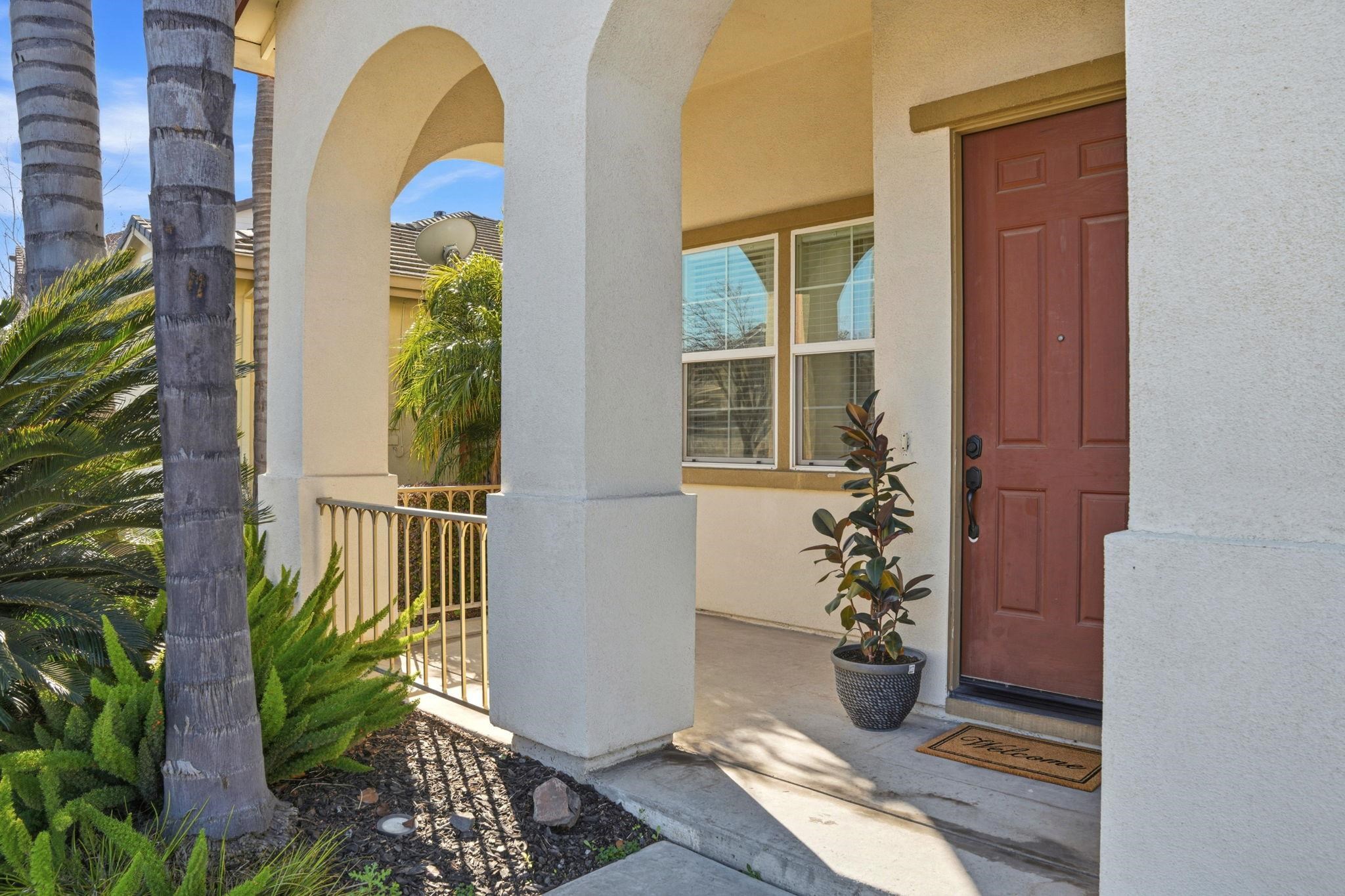 Detail Gallery Image 7 of 57 For 4597 Bonsai Ave, Tracy,  CA 95377 - 4 Beds | 2/1 Baths