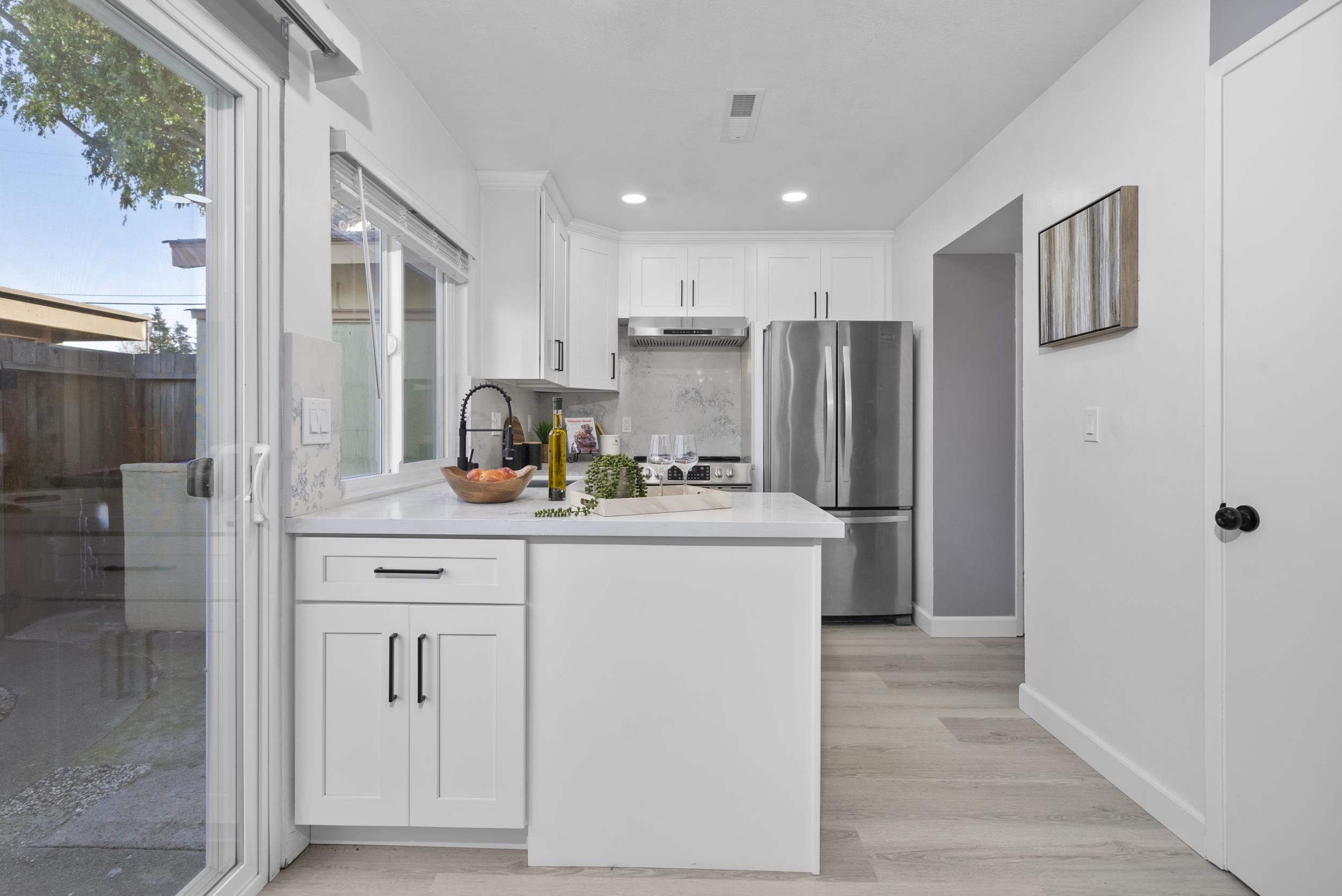 Photo #10: 41121556 Listing: Photo #10