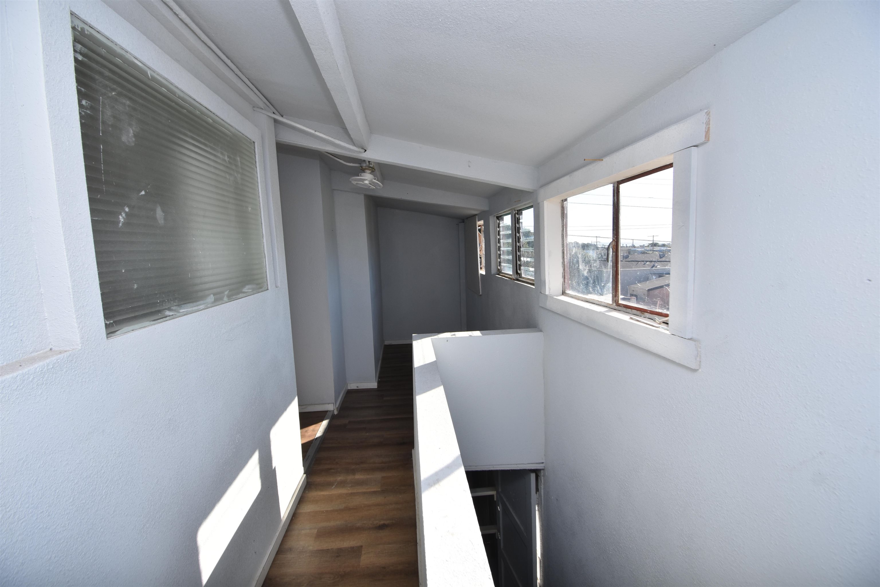 Detail Gallery Image 13 of 23 For 501 Campbell Ave, San Francisco,  CA 94134 - 3 Beds | 1 Baths