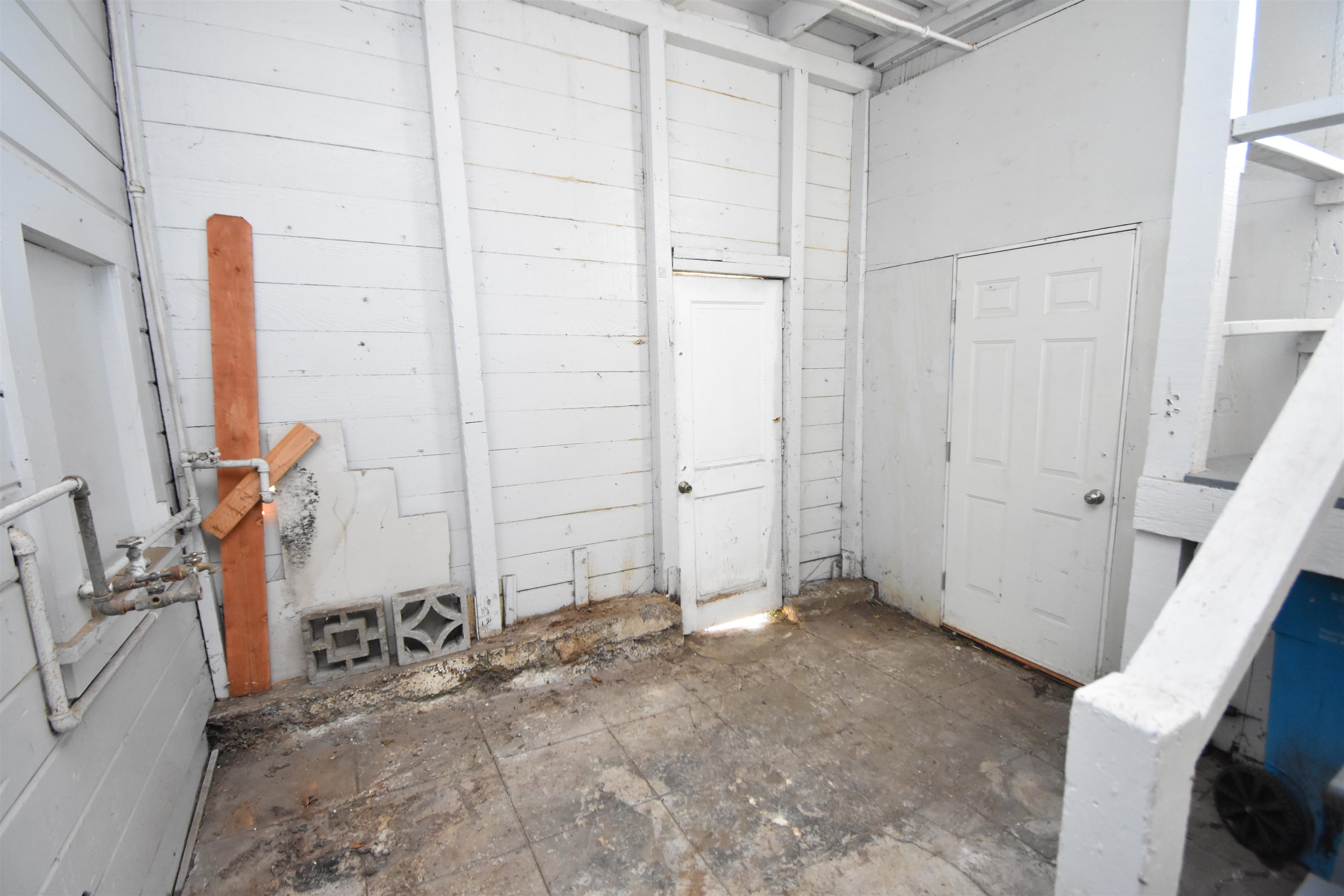 Detail Gallery Image 16 of 23 For 501 Campbell Ave, San Francisco,  CA 94134 - 3 Beds | 1 Baths