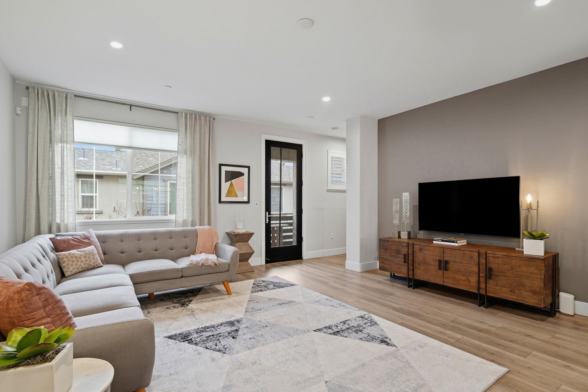 Photo #8: 41121559 Listing: Photo #8