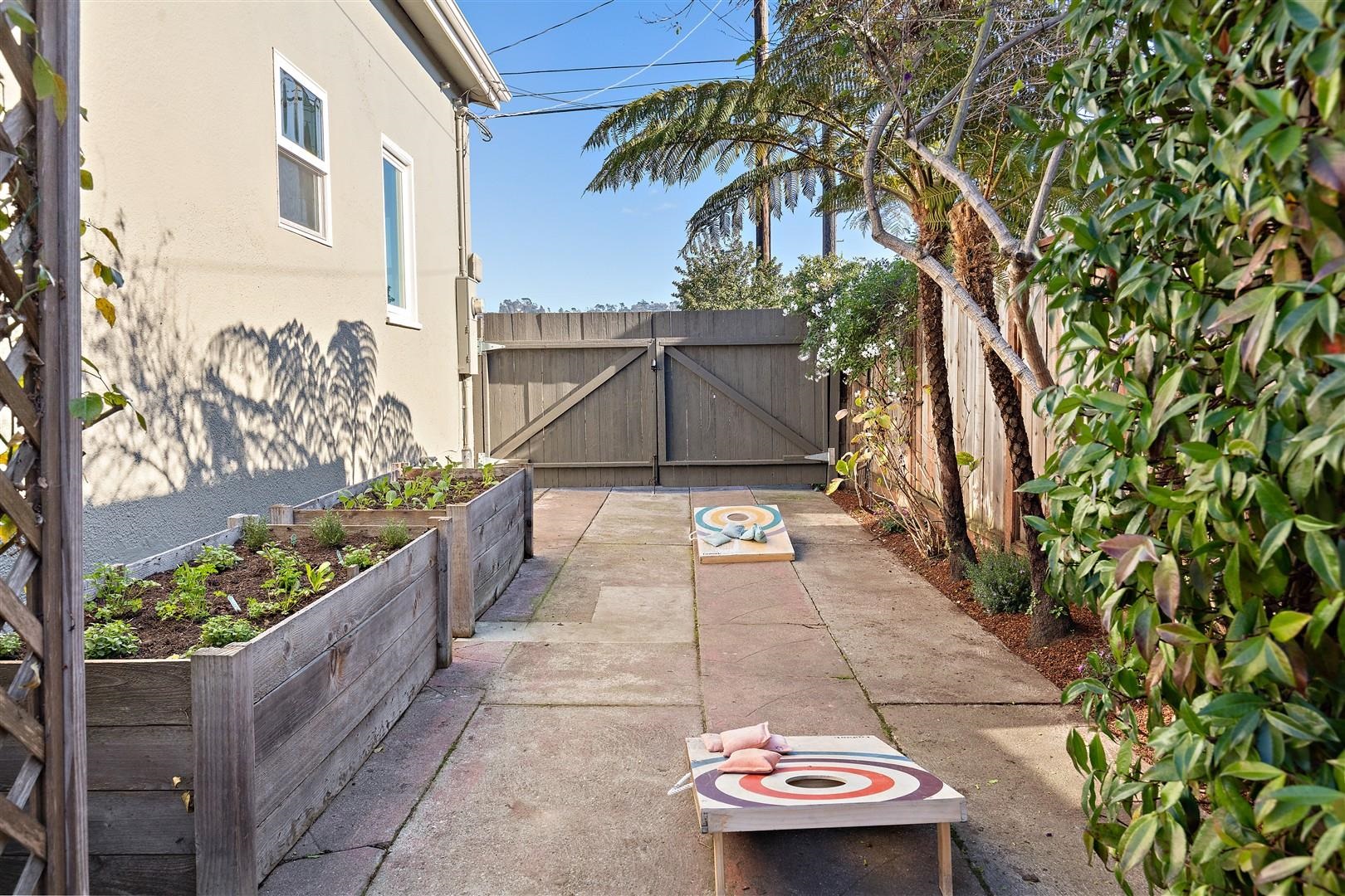 Detail Gallery Image 24 of 44 For 613 41st St, Richmond,  CA 94805 - 3 Beds | 2 Baths