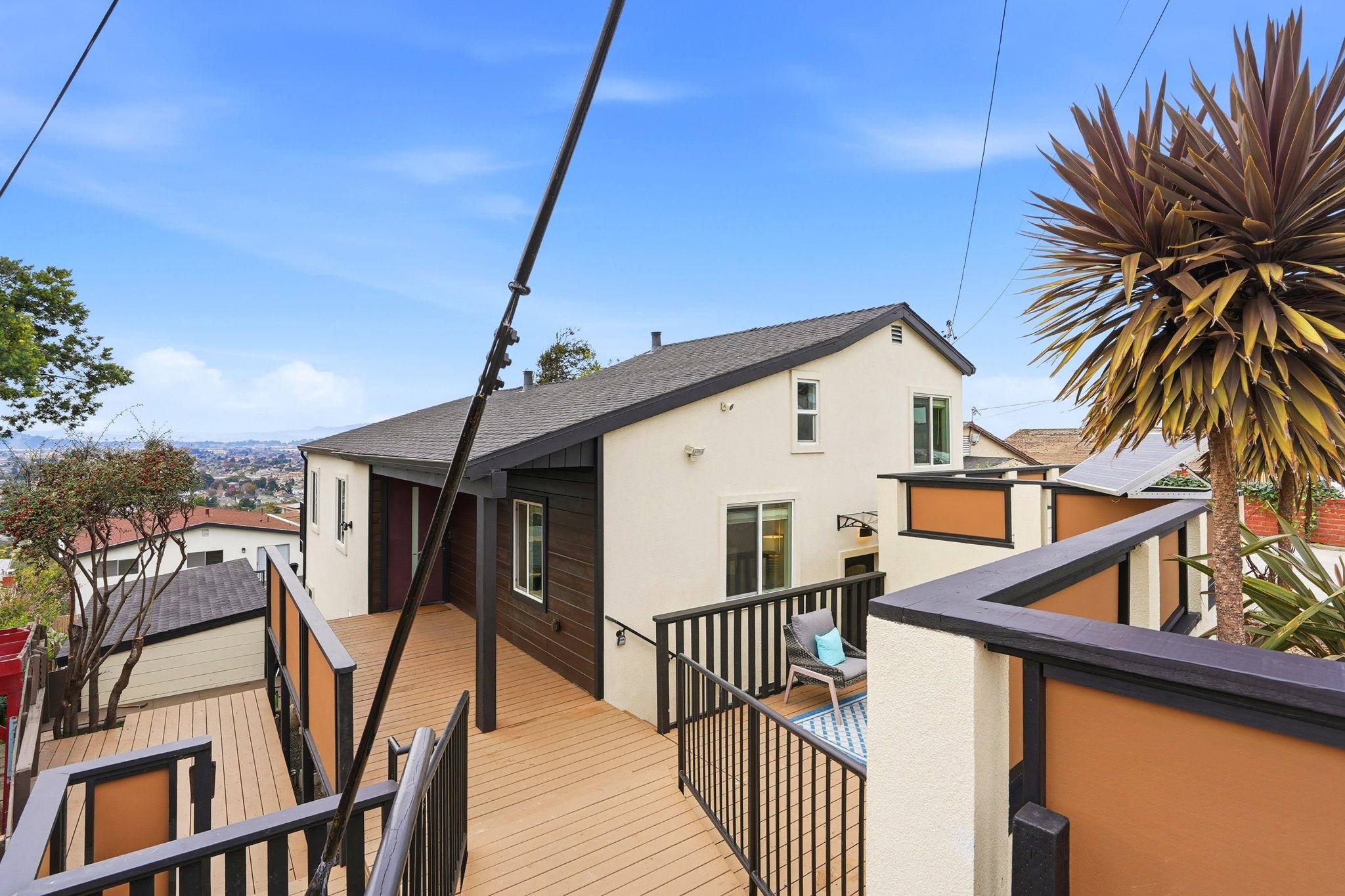 Front Image Thumbnail for EB41121562