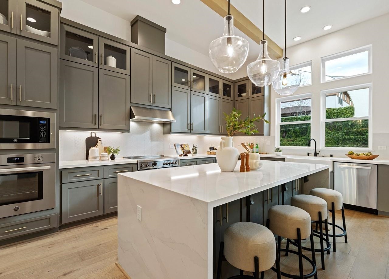 Detail Gallery Image 11 of 60 For 580 Boyd Rd, Pleasant Hill,  CA 94523 - 5 Beds | 4/1 Baths