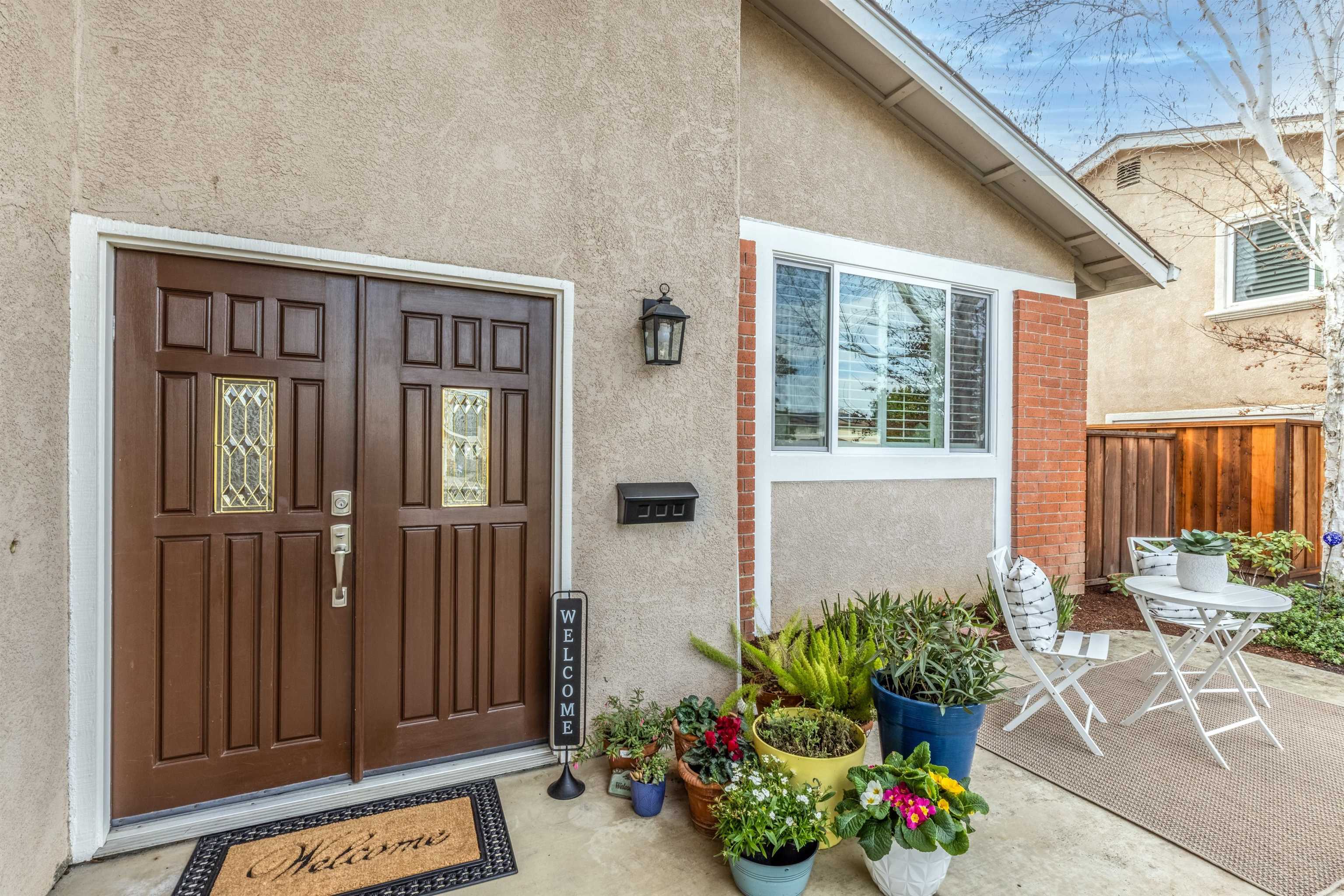Detail Gallery Image 2 of 52 For 5359 Charlotte Way, Livermore,  CA 94550 - 4 Beds | 2/1 Baths