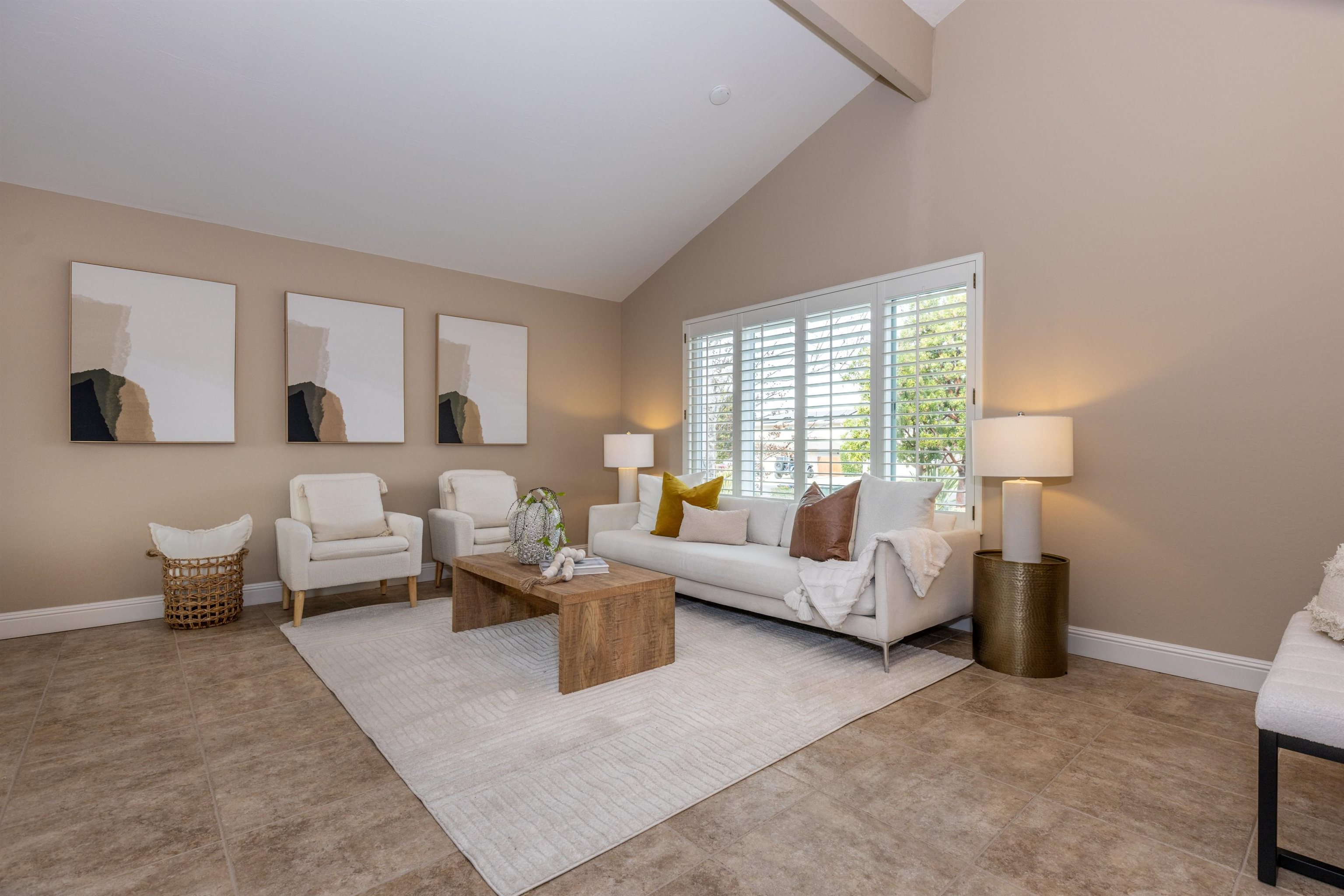 Detail Gallery Image 5 of 52 For 5359 Charlotte Way, Livermore,  CA 94550 - 4 Beds | 2/1 Baths