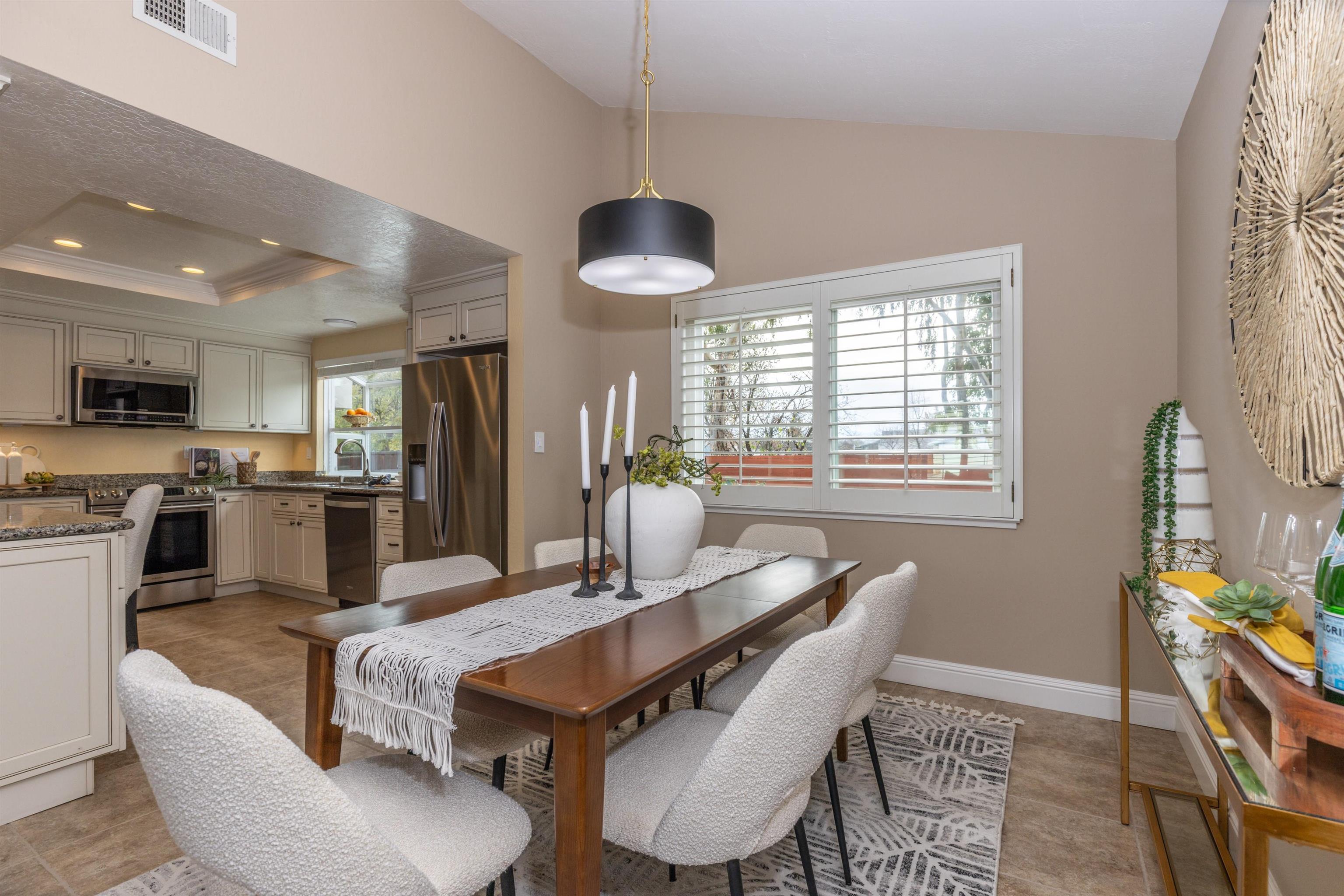 Detail Gallery Image 7 of 52 For 5359 Charlotte Way, Livermore,  CA 94550 - 4 Beds | 2/1 Baths