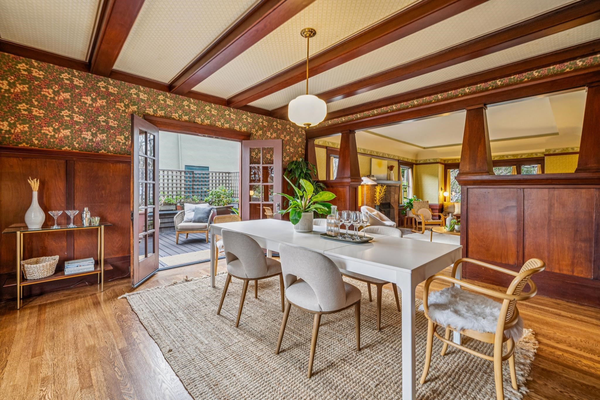 Detail Gallery Image 17 of 60 For 1960 El Dorado Ave, Berkeley,  CA 94707-2405 - 6 Beds | 2/1 Baths