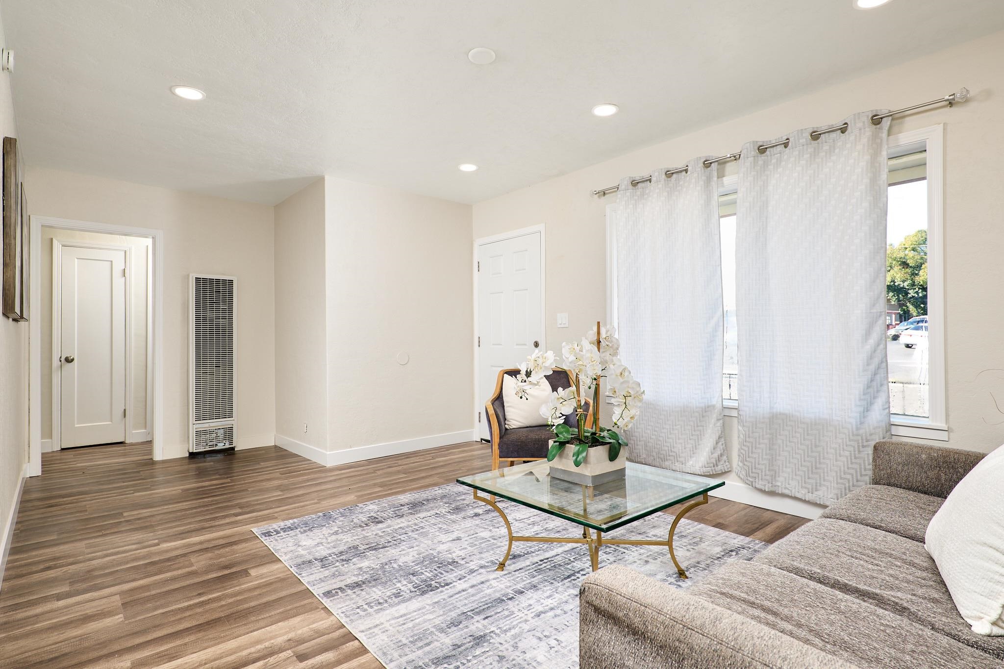 Detail Gallery Image 6 of 27 For 1143 Cook St, Antioch,  CA 94509 - 3 Beds | 2 Baths