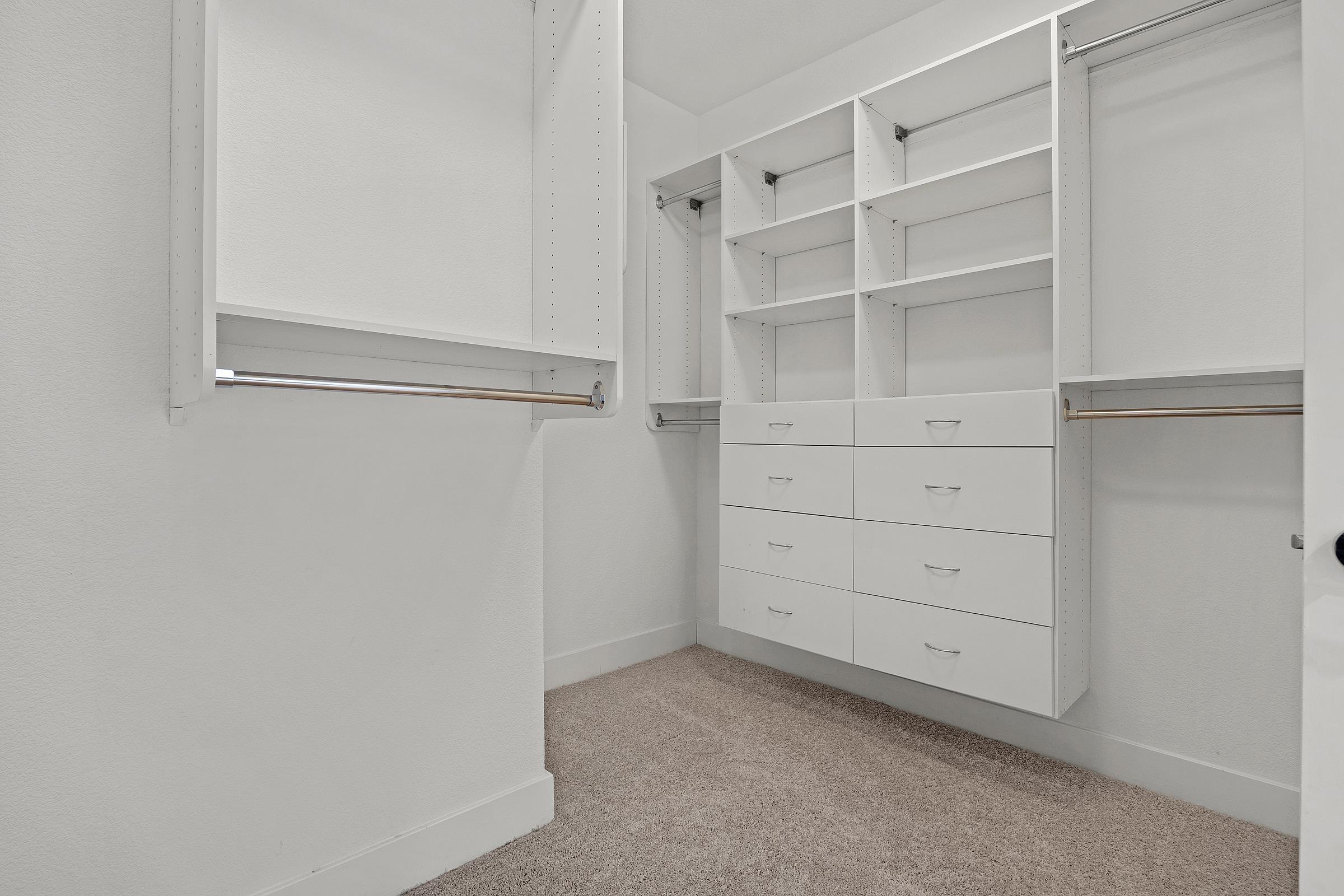 Detail Gallery Image 36 of 38 For 18499 Lewiston Dr, Lathrop,  CA 95330-8433 - 4 Beds | 3/1 Baths