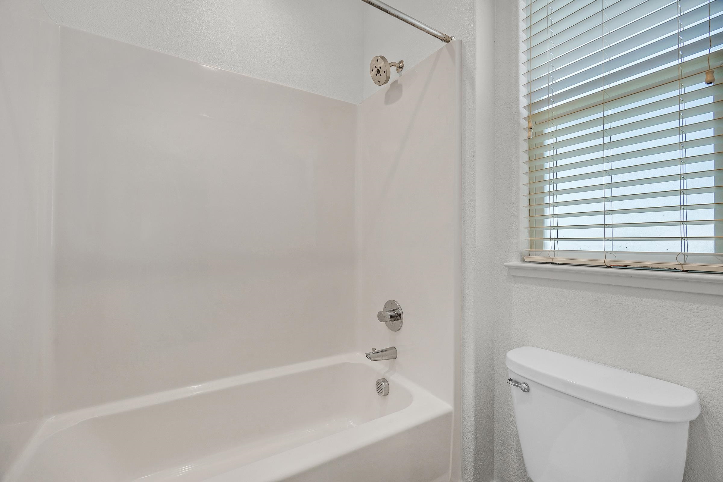 Detail Gallery Image 37 of 38 For 18499 Lewiston Dr, Lathrop,  CA 95330-8433 - 4 Beds | 3/1 Baths