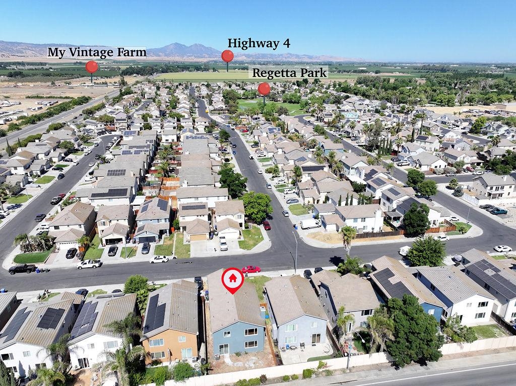 Detail Gallery Image 2 of 28 For 3681 Yacht Dr, Discovery Bay,  CA 94505 - 4 Beds | 2/1 Baths