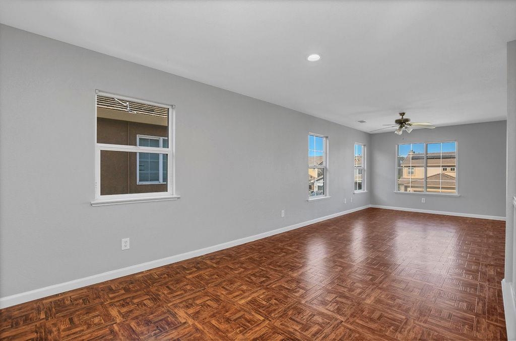 Detail Gallery Image 14 of 28 For 3681 Yacht Dr, Discovery Bay,  CA 94505 - 4 Beds | 2/1 Baths