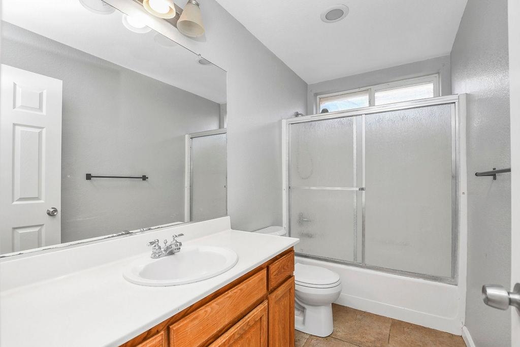 Detail Gallery Image 24 of 28 For 3681 Yacht Dr, Discovery Bay,  CA 94505 - 4 Beds | 2/1 Baths