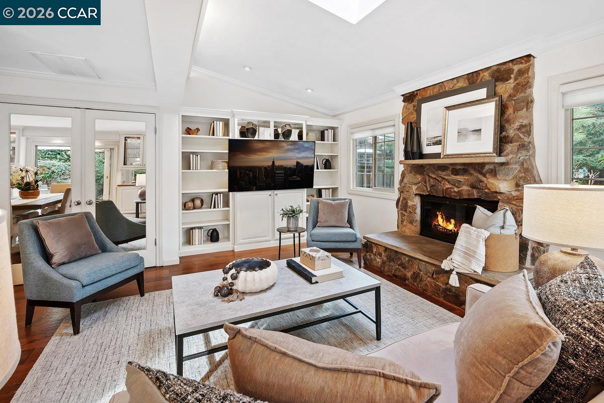 Detail Gallery Image 21 of 45 For 440 Wabash Pl, Danville,  CA 94526 - 5 Beds | 2/1 Baths