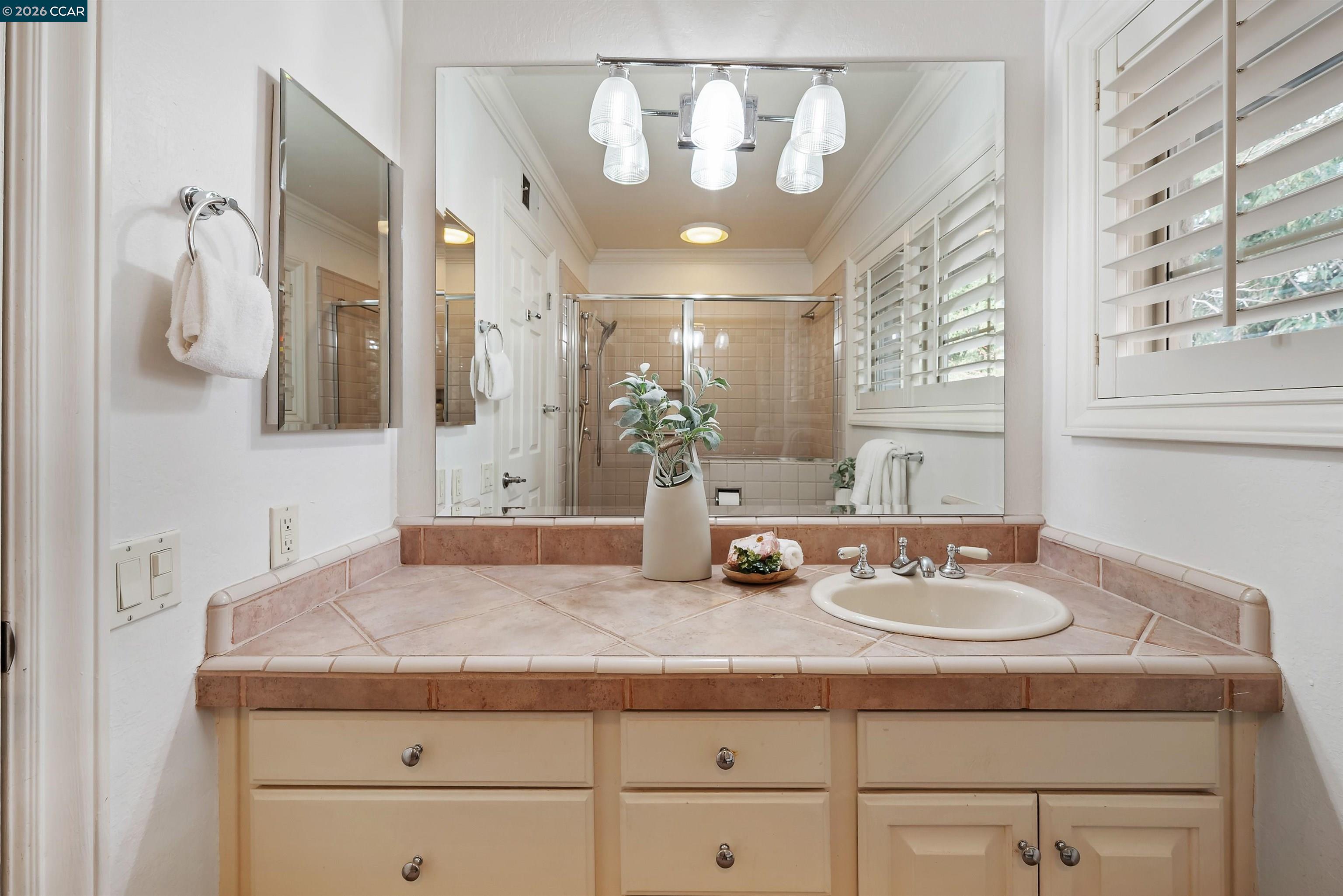 Detail Gallery Image 34 of 45 For 440 Wabash Pl, Danville,  CA 94526 - 5 Beds | 2/1 Baths