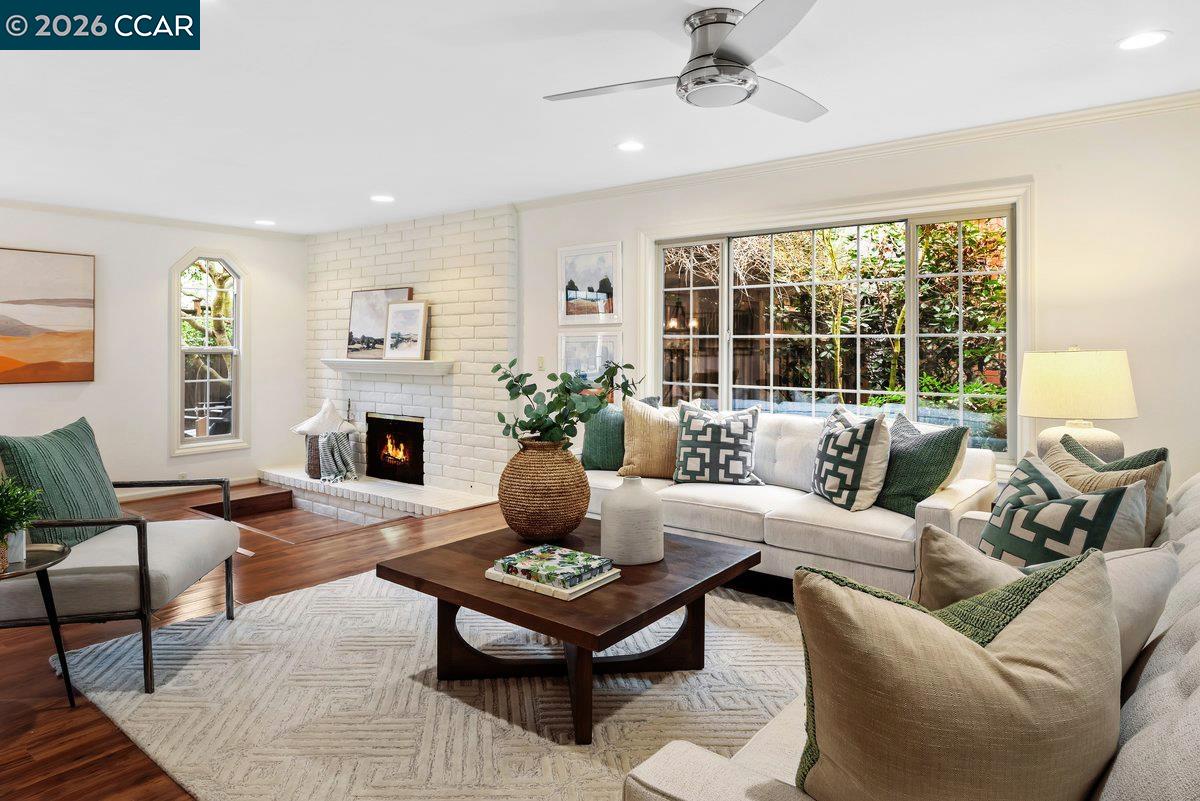 Detail Gallery Image 10 of 45 For 440 Wabash Pl, Danville,  CA 94526 - 5 Beds | 2/1 Baths