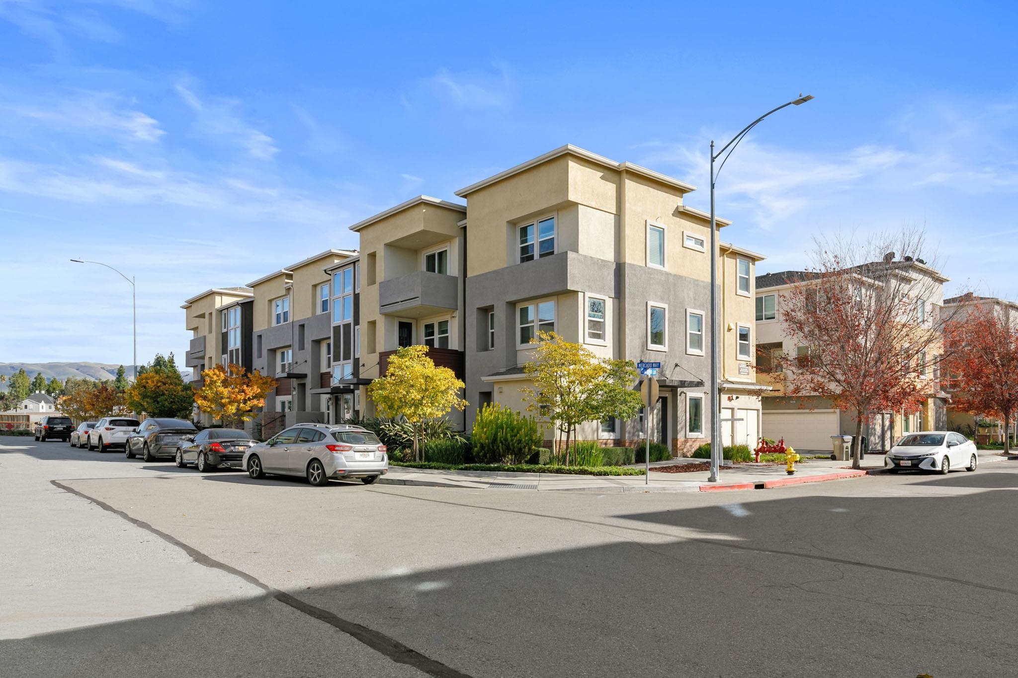 Front Image Thumbnail for BE41121581