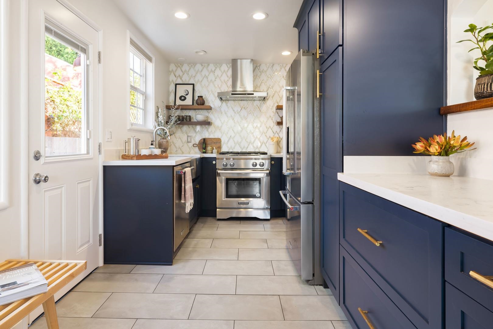 Detail Gallery Image 8 of 18 For 2829 California St, Berkeley,  CA 94703 - 3 Beds | 1 Baths