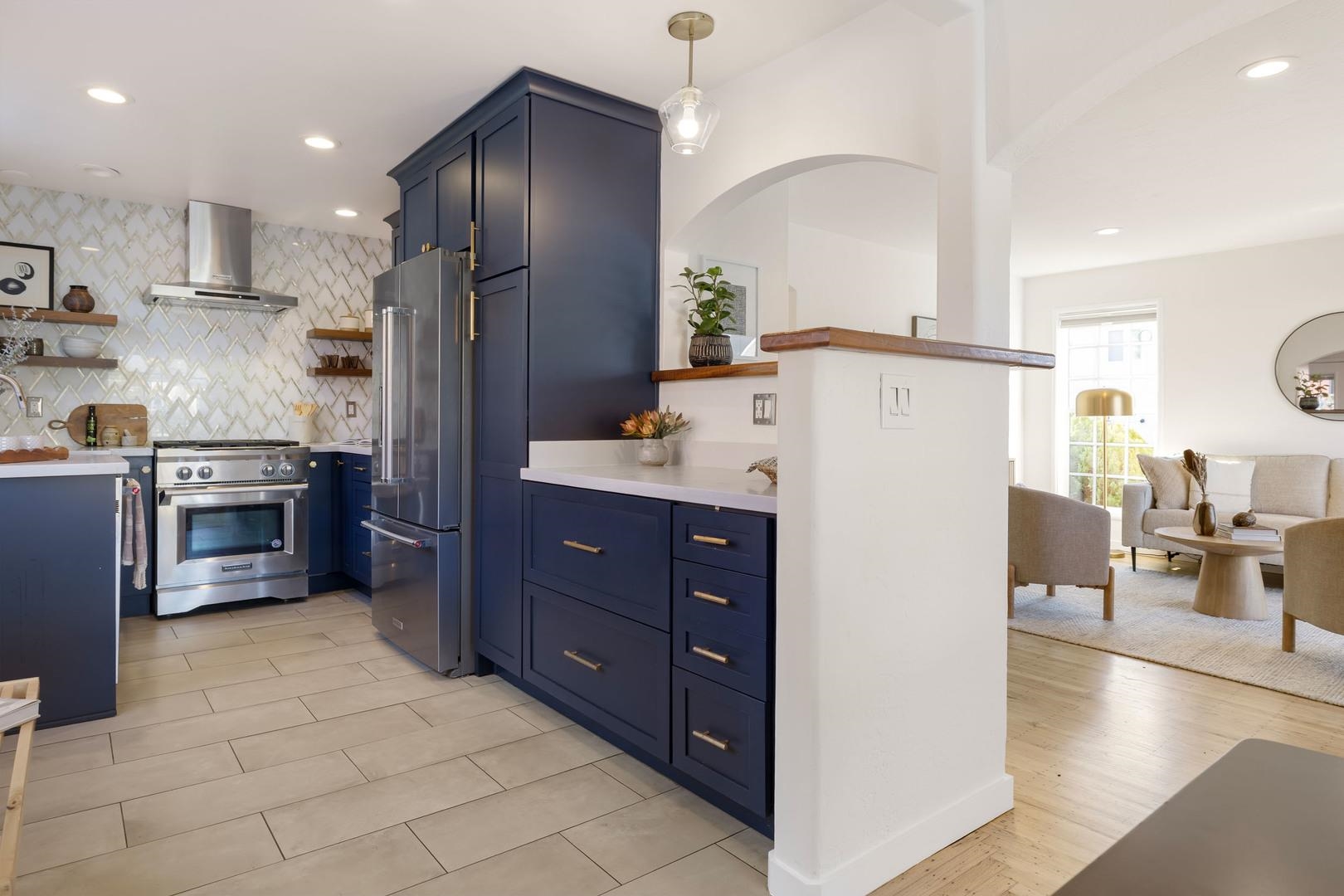 Detail Gallery Image 9 of 18 For 2829 California St, Berkeley,  CA 94703 - 3 Beds | 1 Baths