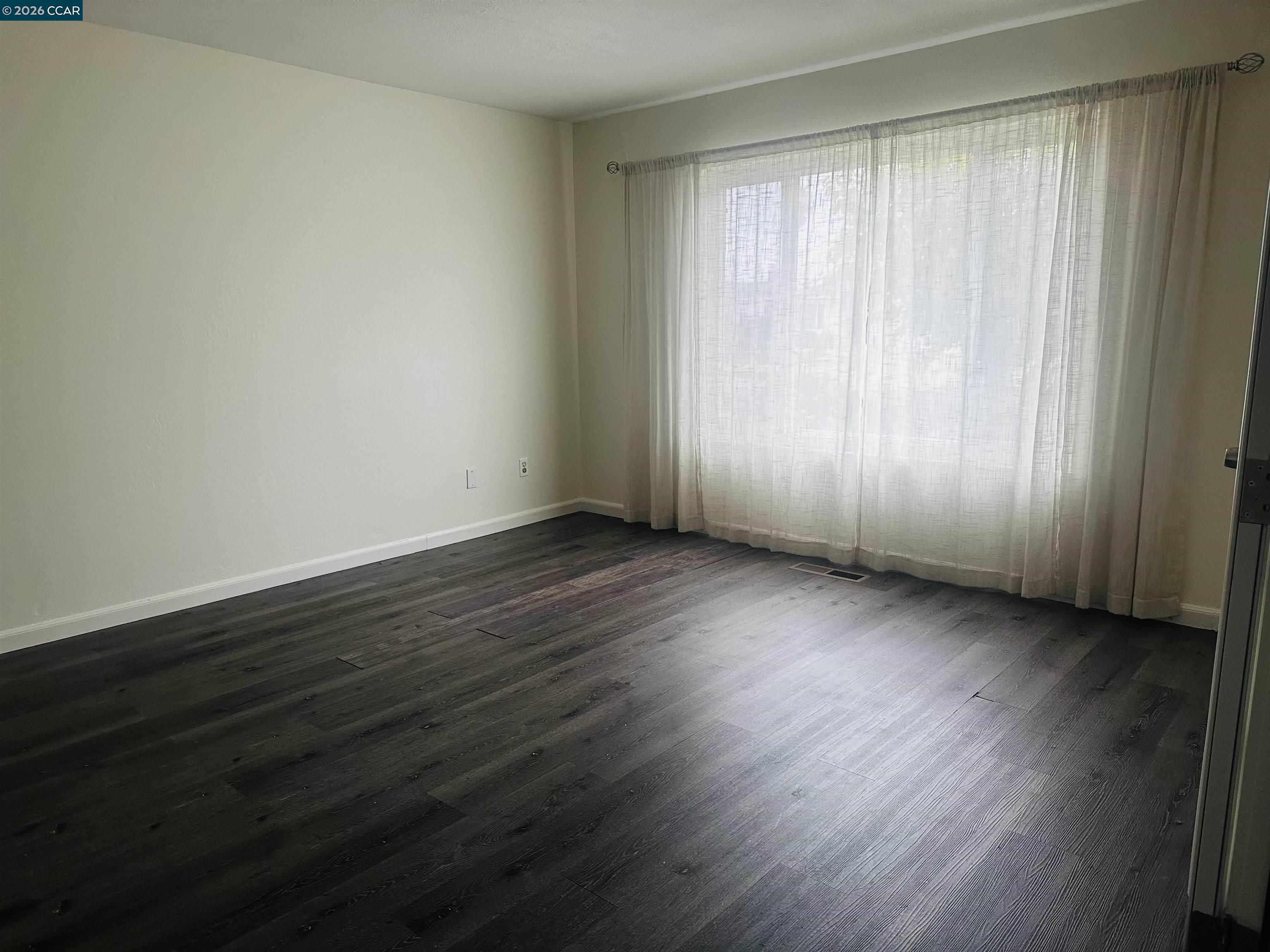 Detail Gallery Image 6 of 11 For 4350 Palo Verde Dr, Pittsburg,  CA 94565 - 4 Beds | 2 Baths