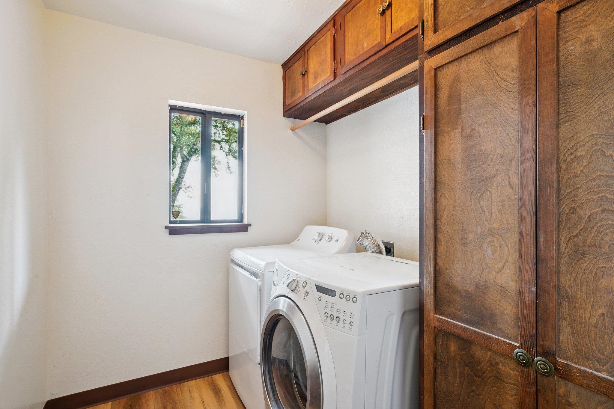 Detail Gallery Image 17 of 30 For 23762 Hutchinson Rd, Los Gatos,  CA 95033 - 4 Beds | 3 Baths