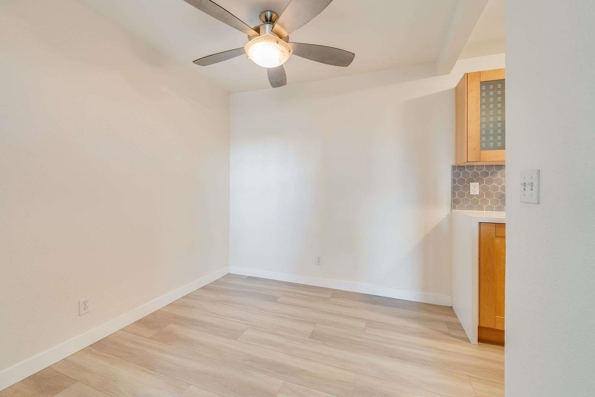 Photo #5: 41121604 Listing: Photo #5