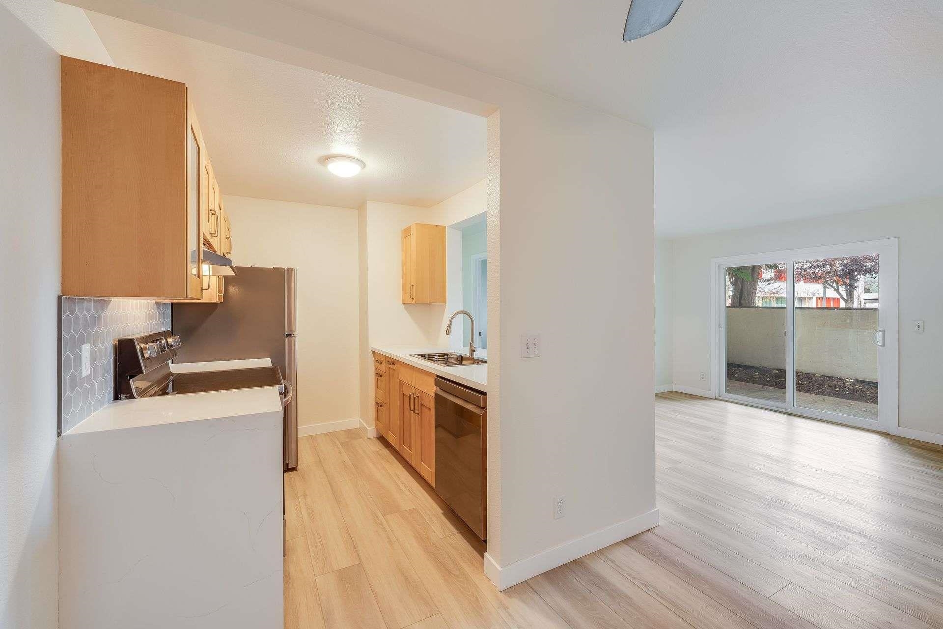 Detail Gallery Image 9 of 25 For 4026 Abbey Ter #103,  Fremont,  CA 94536 - 1 Beds | 1 Baths