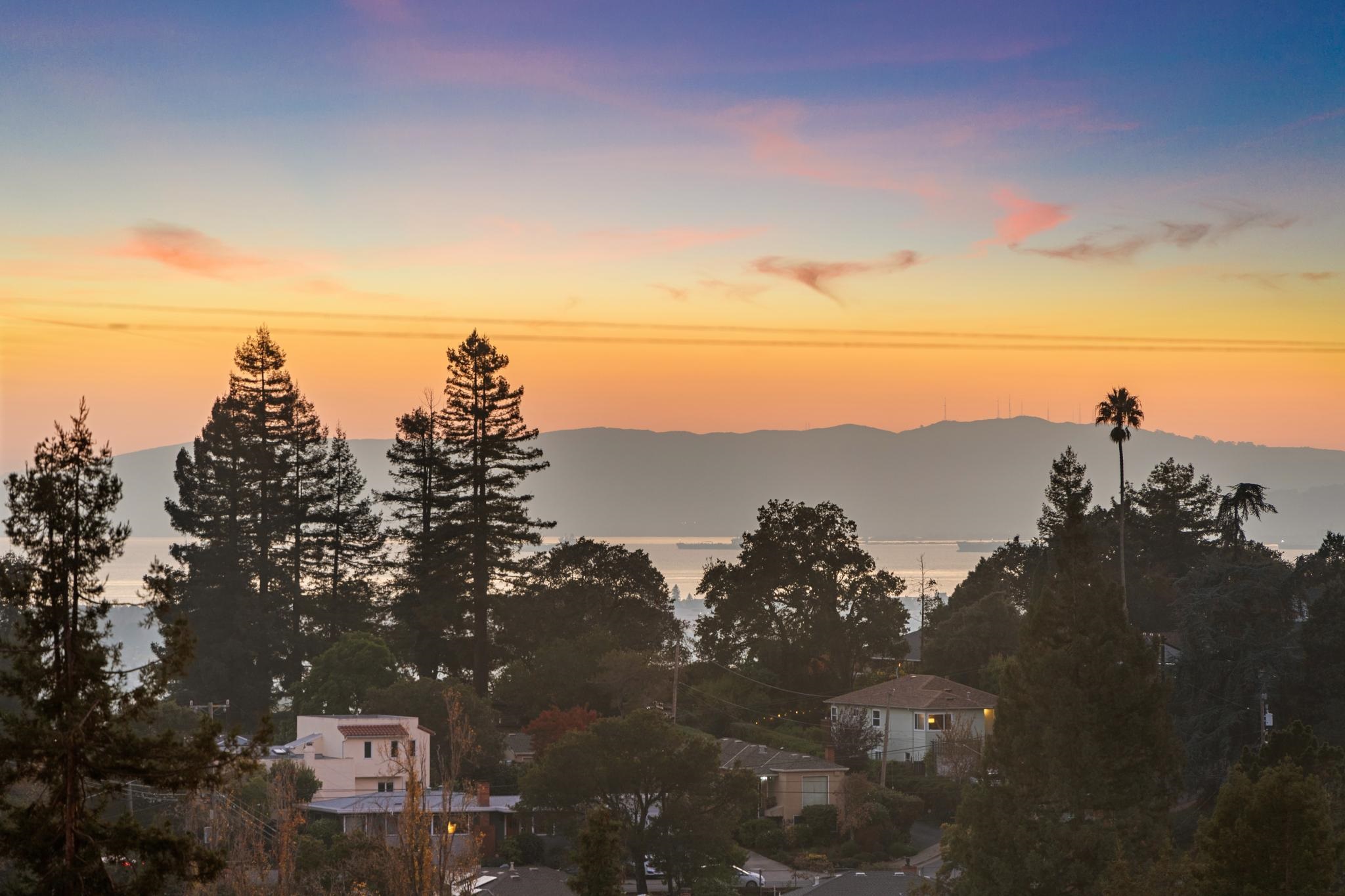 Detail Gallery Image 2 of 60 For 4671 Stauffer Pl, Oakland,  CA 94619 - 4 Beds | 3/1 Baths