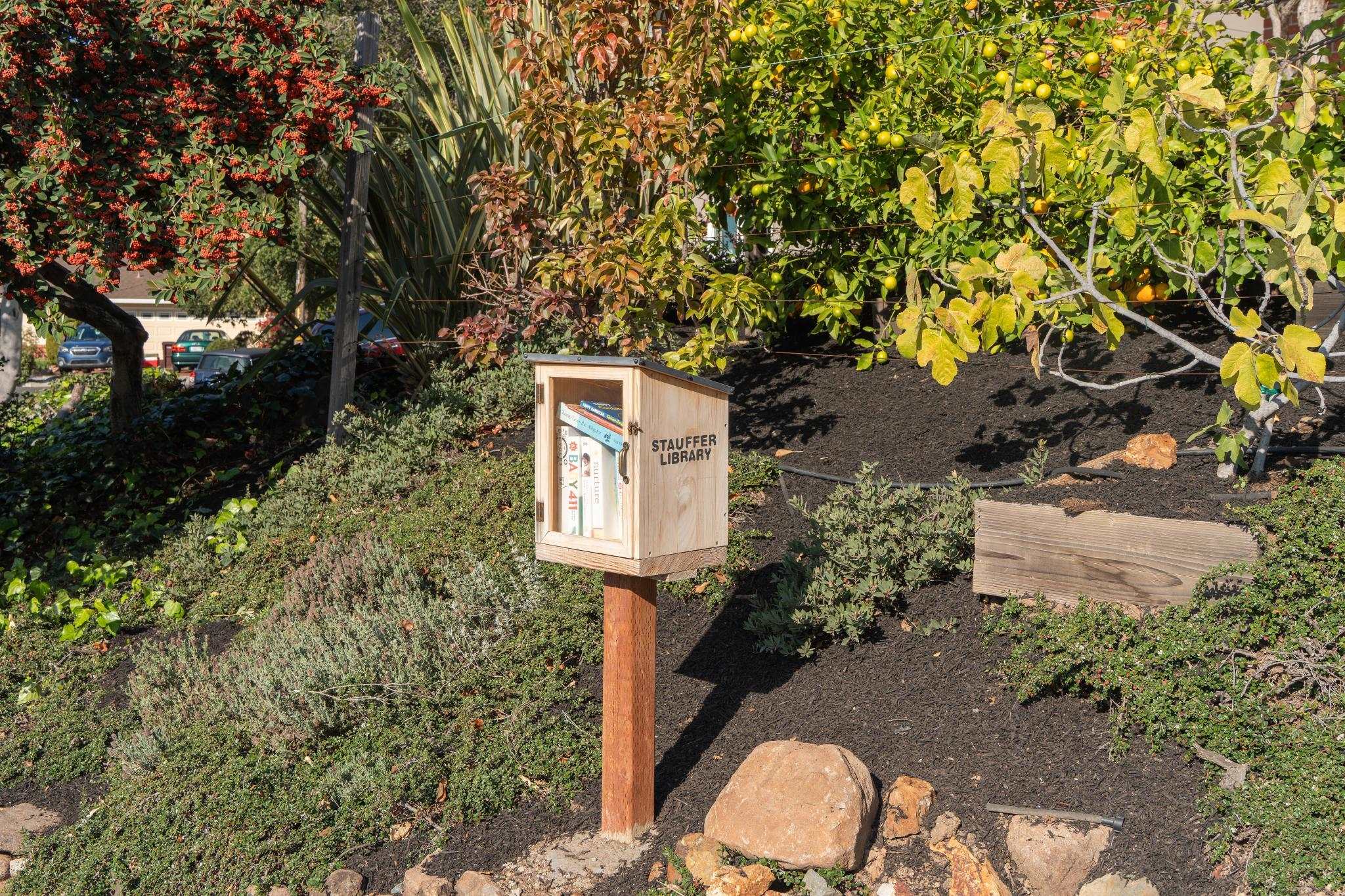 Detail Gallery Image 18 of 60 For 4671 Stauffer Pl, Oakland,  CA 94619 - 4 Beds | 3/1 Baths