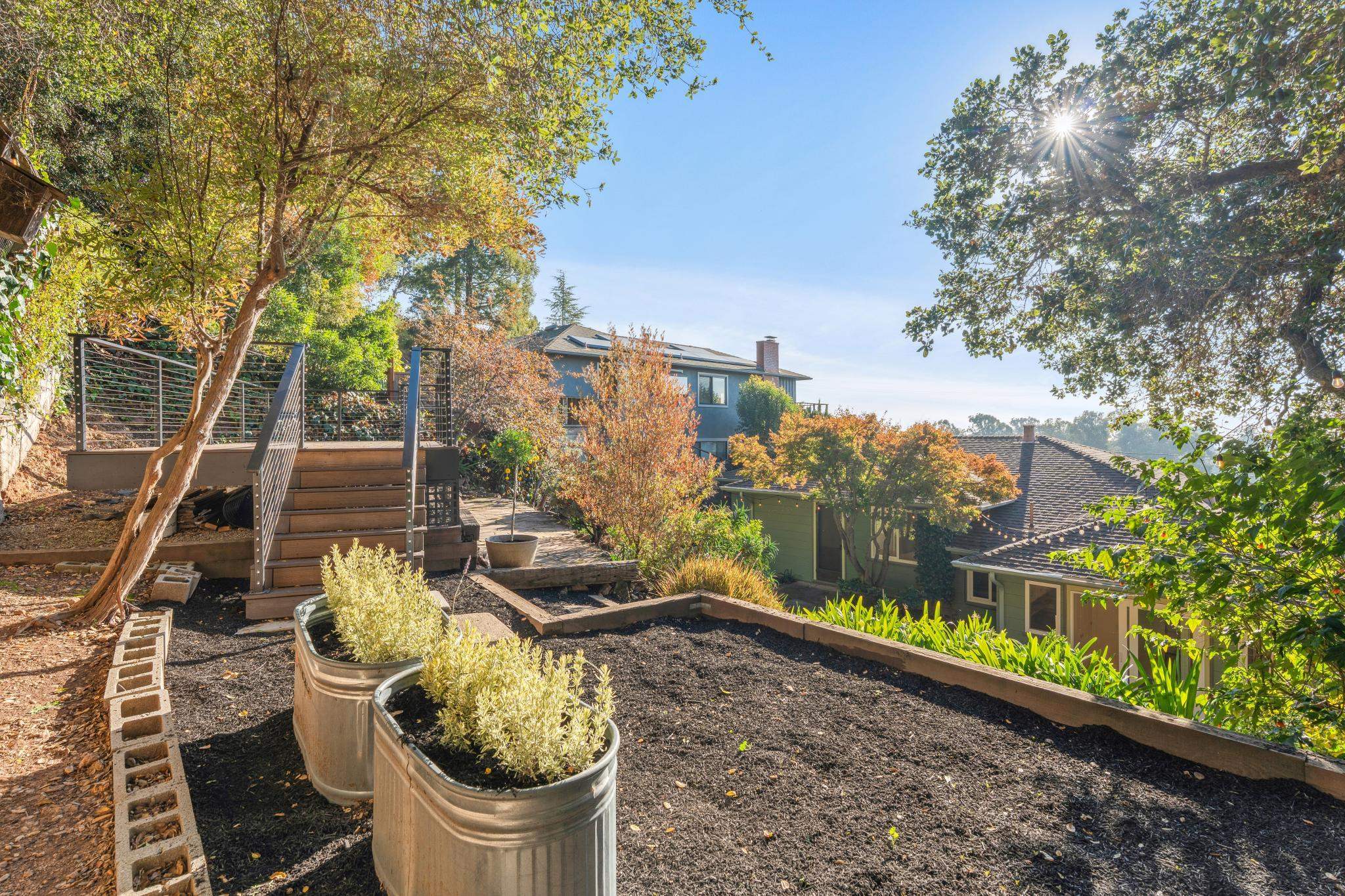 Detail Gallery Image 25 of 60 For 4671 Stauffer Pl, Oakland,  CA 94619 - 4 Beds | 3/1 Baths