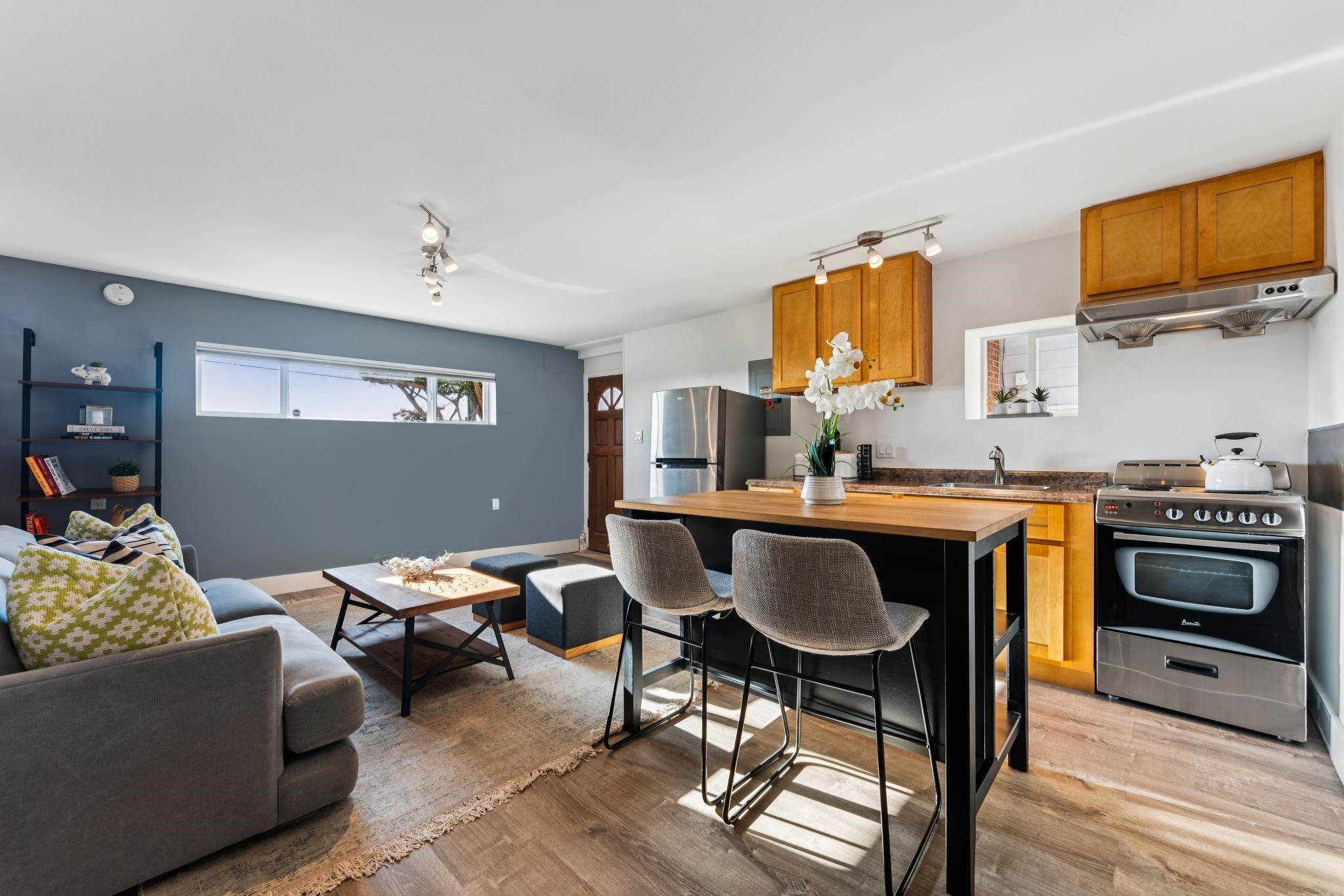 Detail Gallery Image 47 of 60 For 4671 Stauffer Pl, Oakland,  CA 94619 - 4 Beds | 3/1 Baths