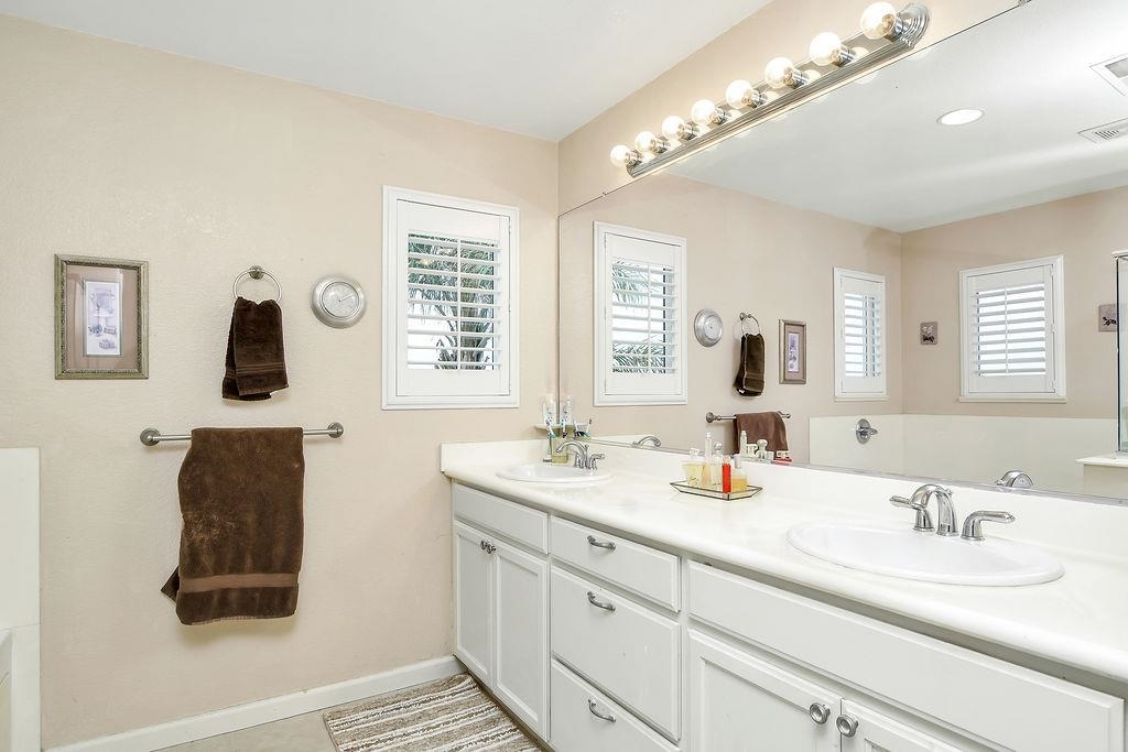 Detail Gallery Image 28 of 37 For 5016 Montevino Way, Oakley,  CA 94561-3978 - 4 Beds | 2/1 Baths