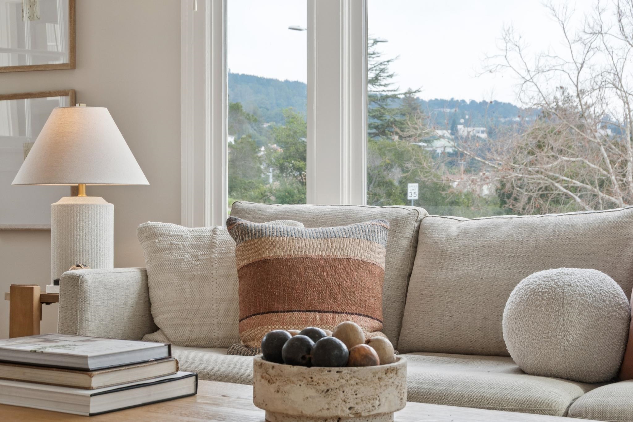 Detail Gallery Image 12 of 54 For 4655 Park Boulevard, Oakland,  CA 94602 - 2 Beds | 1 Baths