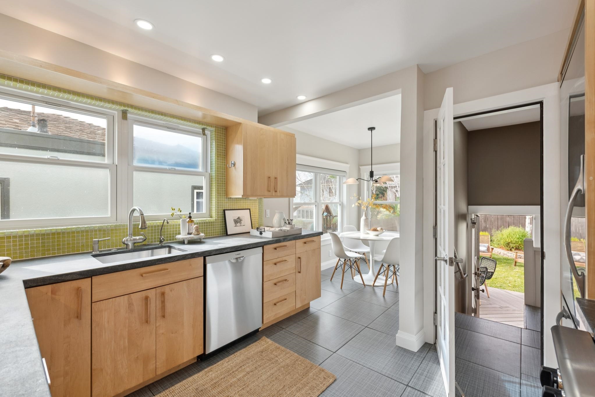 Detail Gallery Image 19 of 54 For 4655 Park Boulevard, Oakland,  CA 94602 - 2 Beds | 1 Baths