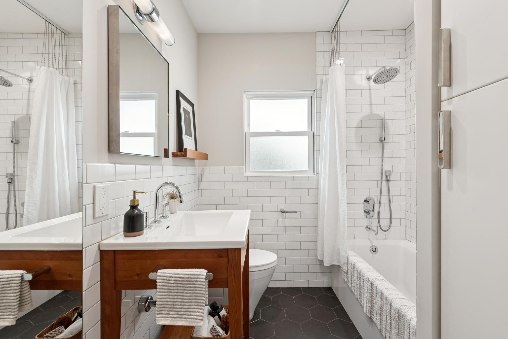 Detail Gallery Image 34 of 54 For 4655 Park Boulevard, Oakland,  CA 94602 - 2 Beds | 1 Baths