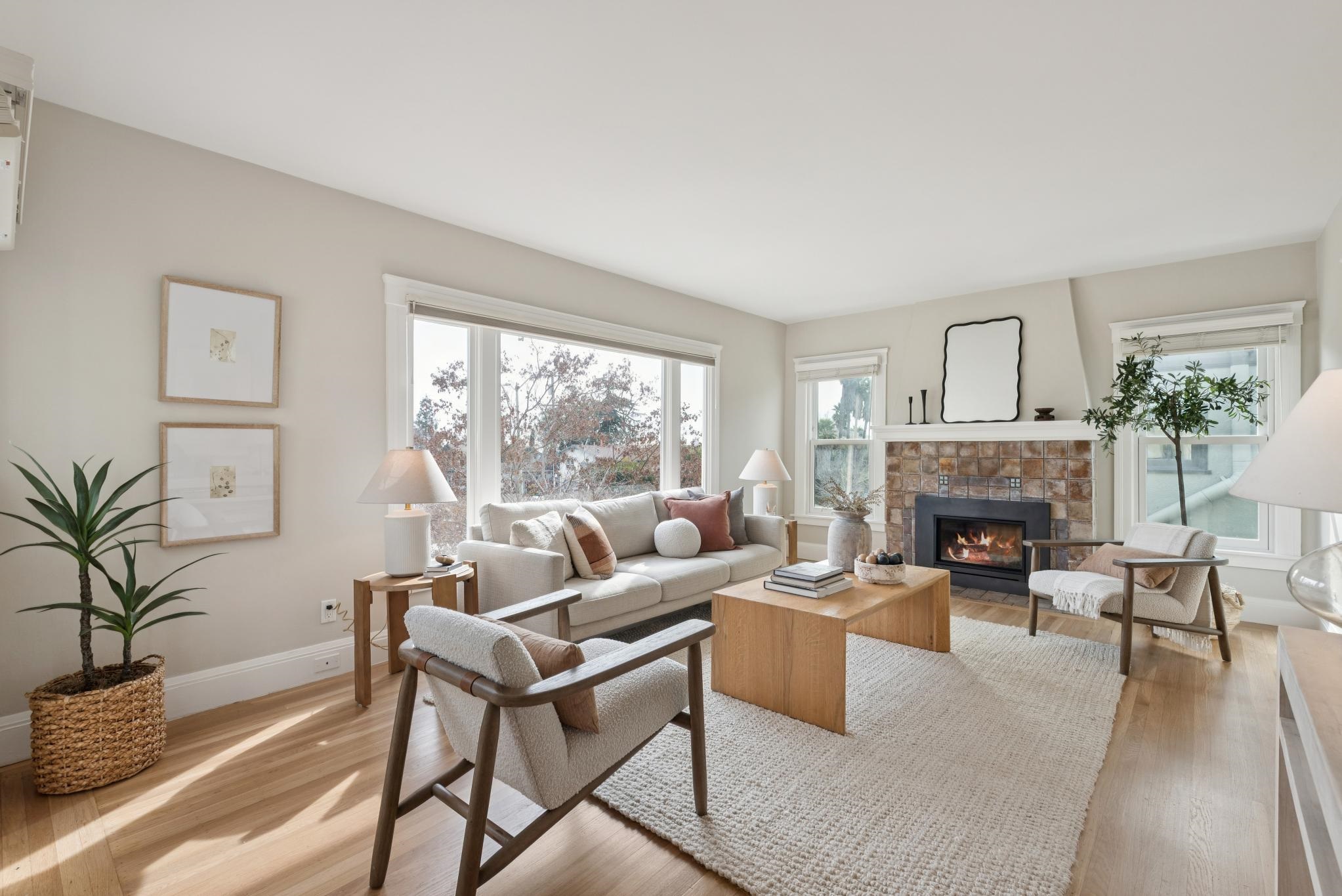 Detail Gallery Image 6 of 54 For 4655 Park Boulevard, Oakland,  CA 94602 - 2 Beds | 1 Baths