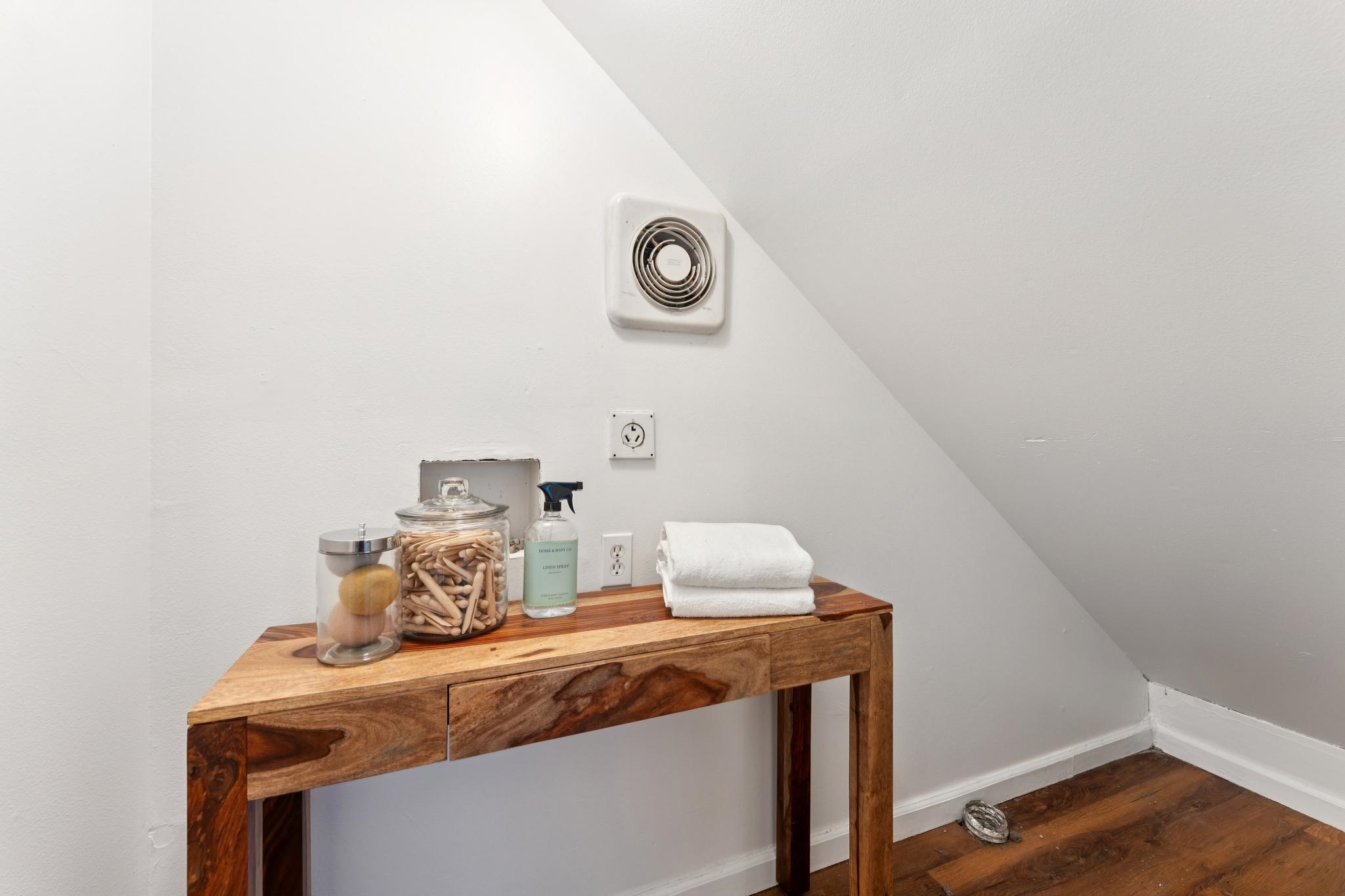 Detail Gallery Image 11 of 49 For 4706 San Pablo Dam Rd., El Sobrante,  CA 94803-3137 - 3 Beds | 1/1 Baths