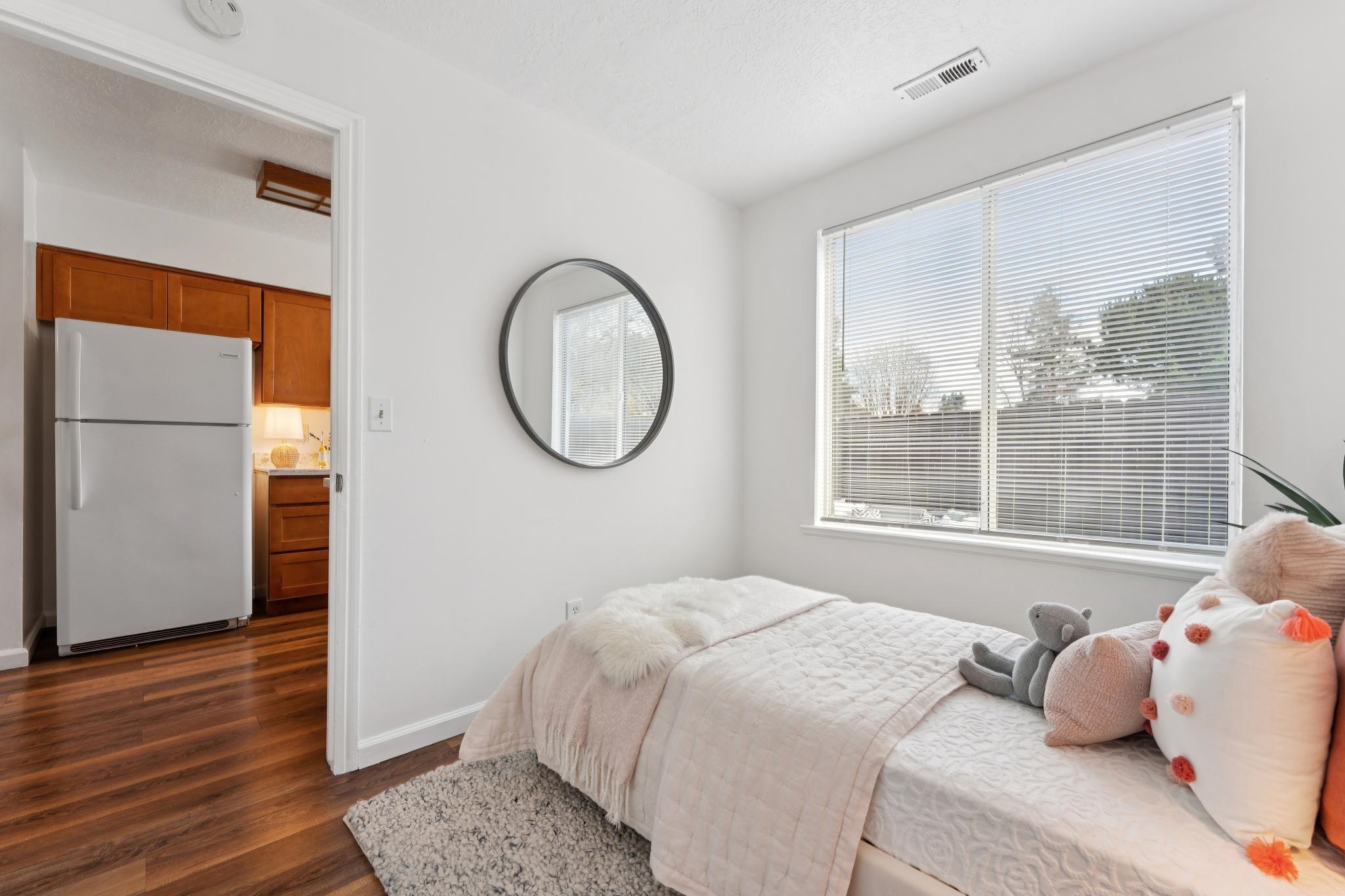 Detail Gallery Image 17 of 49 For 4706 San Pablo Dam Rd., El Sobrante,  CA 94803-3137 - 3 Beds | 1/1 Baths