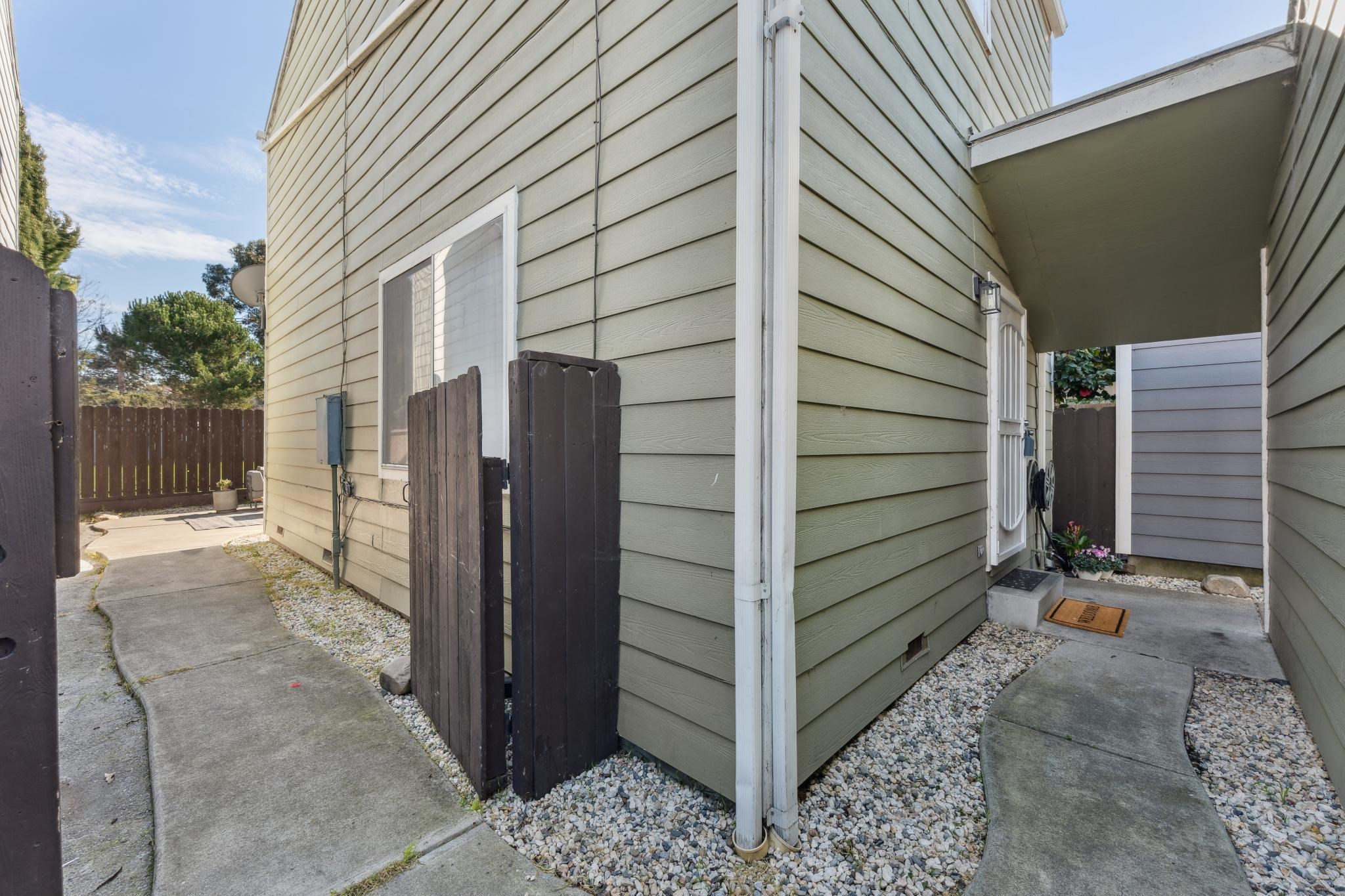 Detail Gallery Image 43 of 49 For 4706 San Pablo Dam Rd., El Sobrante,  CA 94803-3137 - 3 Beds | 1/1 Baths