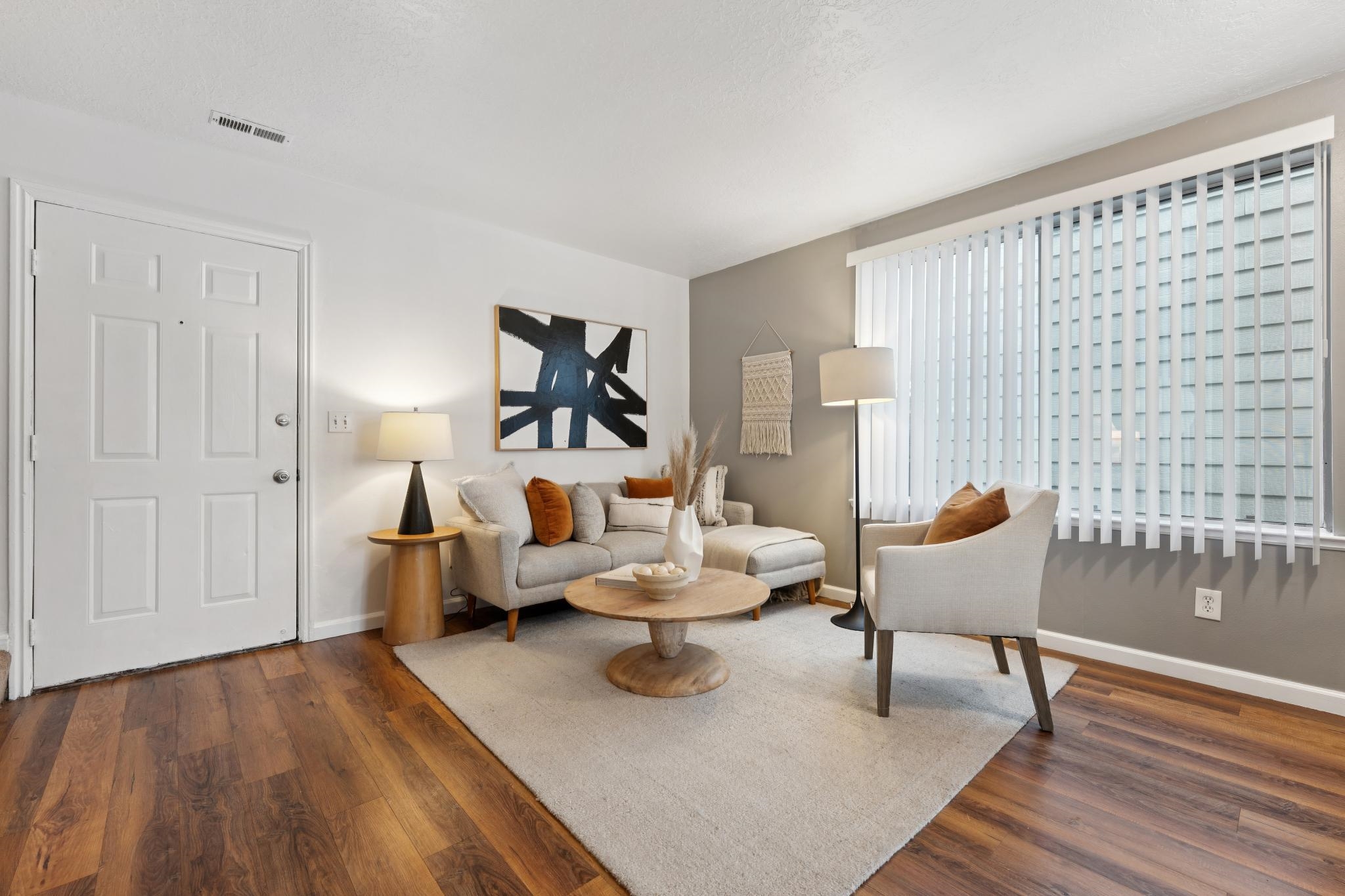 Detail Gallery Image 6 of 49 For 4706 San Pablo Dam Rd., El Sobrante,  CA 94803-3137 - 3 Beds | 1/1 Baths