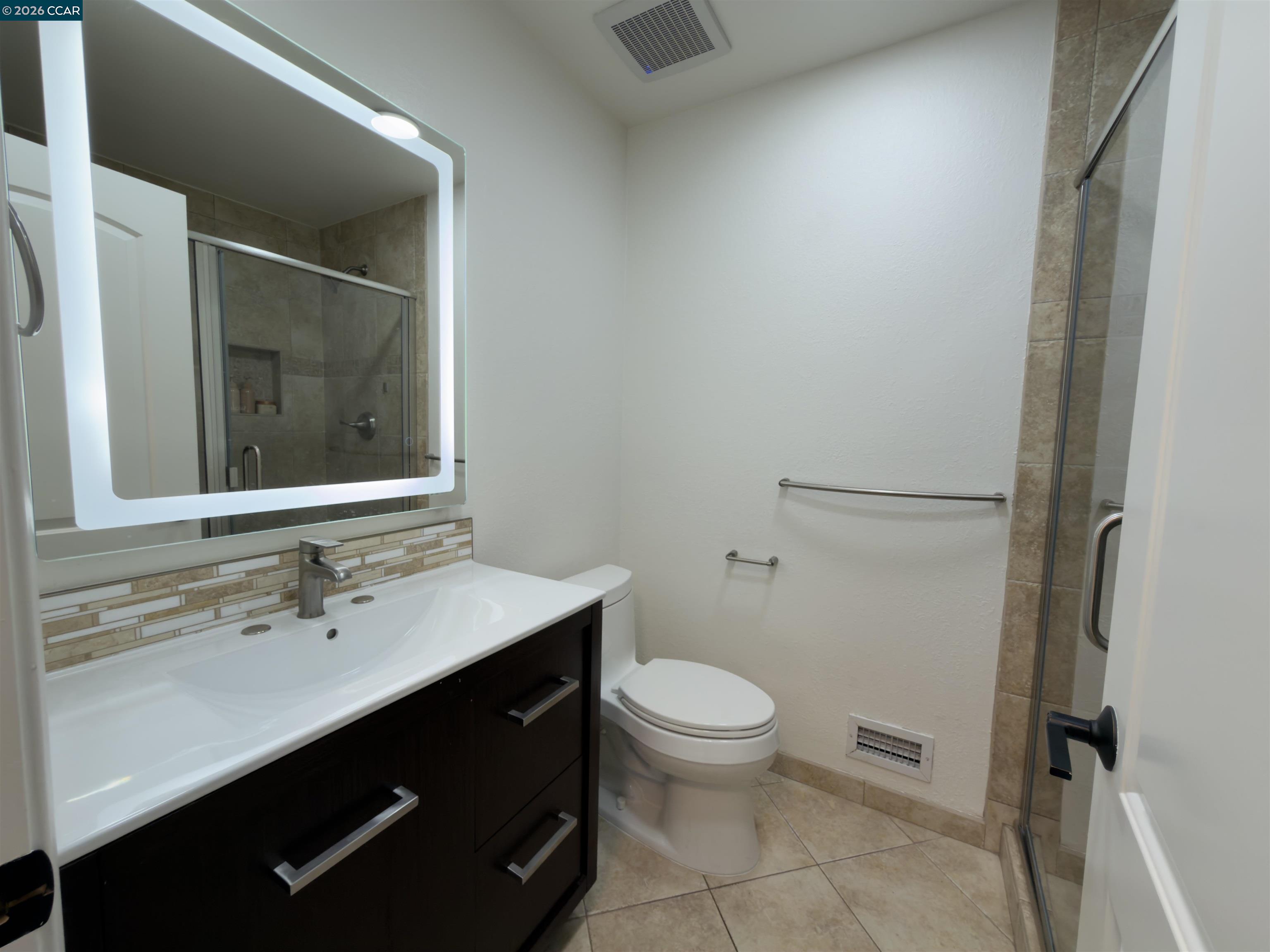 Detail Gallery Image 11 of 24 For 8240 Rhoda Ave, Dublin,  CA 94568 - 4 Beds | 3 Baths