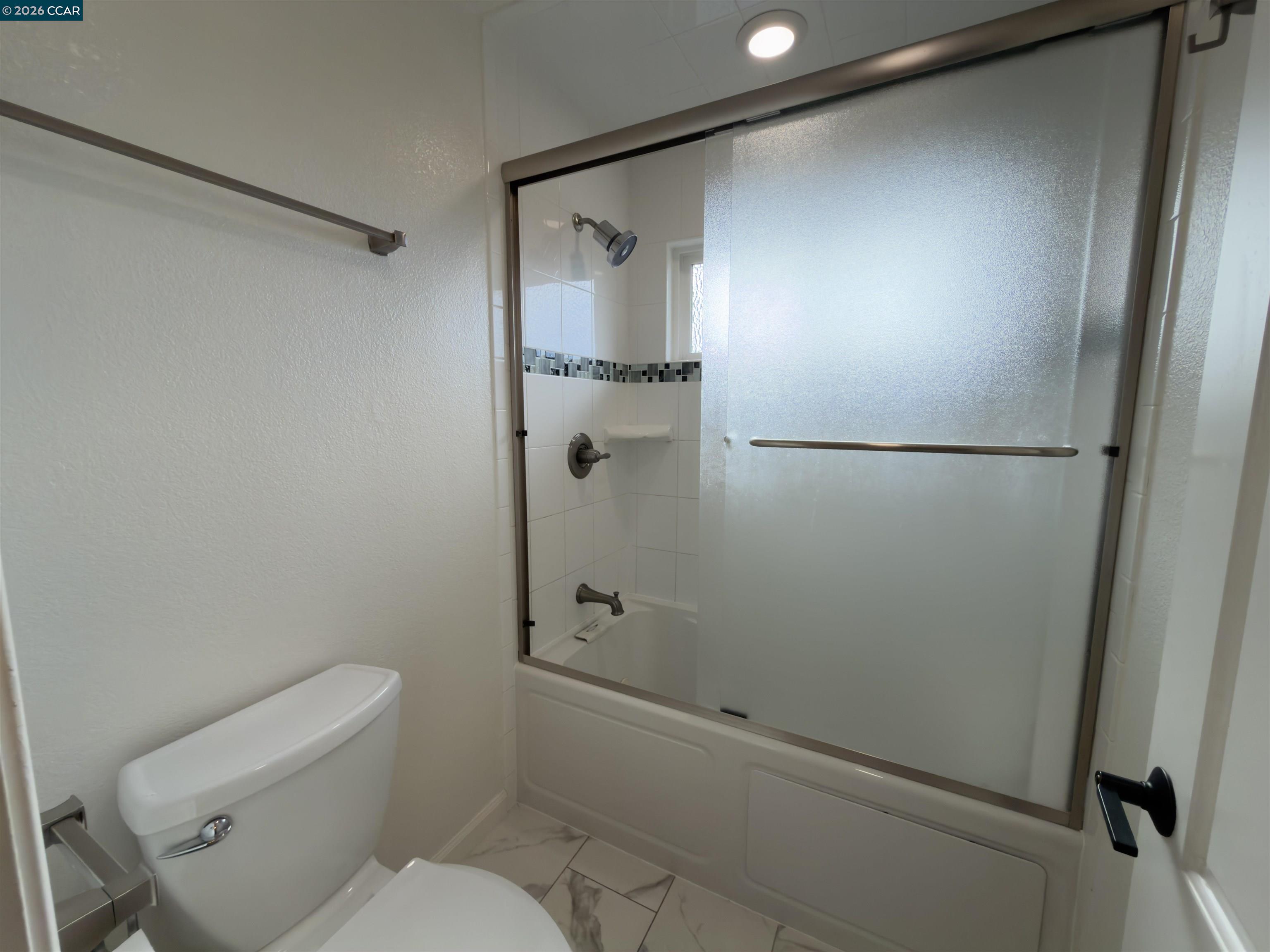 Detail Gallery Image 16 of 24 For 8240 Rhoda Ave, Dublin,  CA 94568 - 4 Beds | 3 Baths