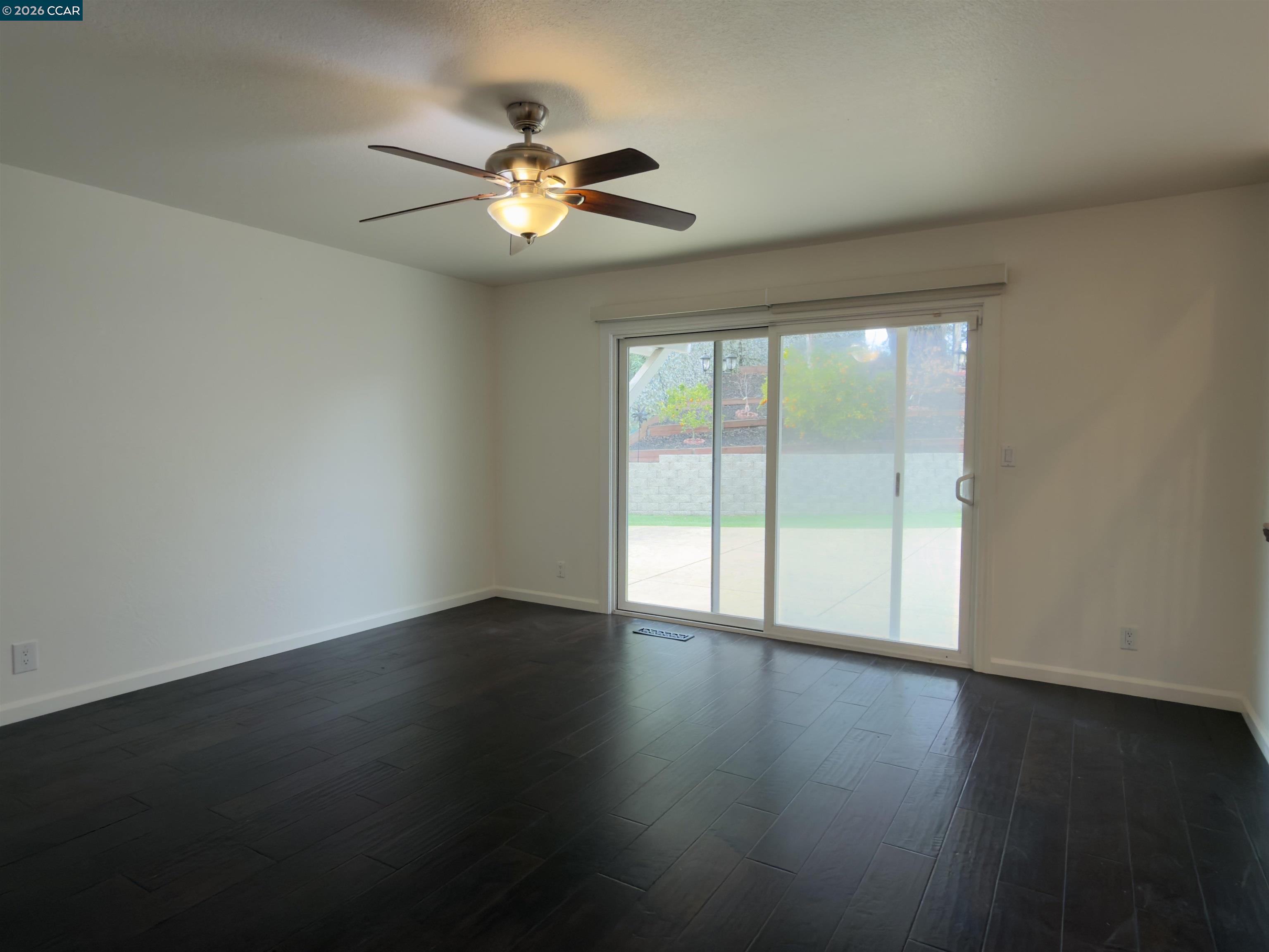 Detail Gallery Image 8 of 24 For 8240 Rhoda Ave, Dublin,  CA 94568 - 4 Beds | 3 Baths