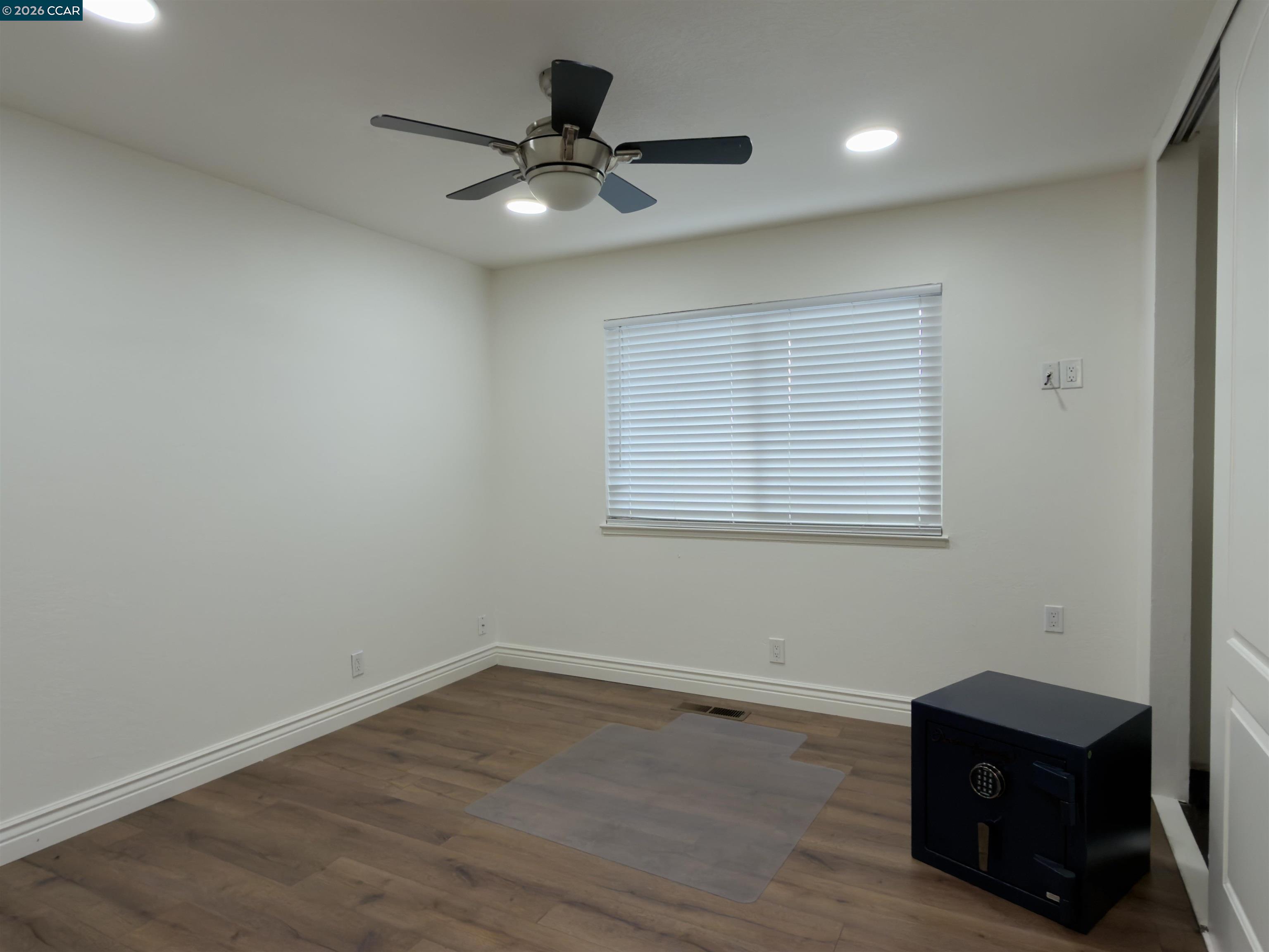 Detail Gallery Image 9 of 24 For 8240 Rhoda Ave, Dublin,  CA 94568 - 4 Beds | 3 Baths