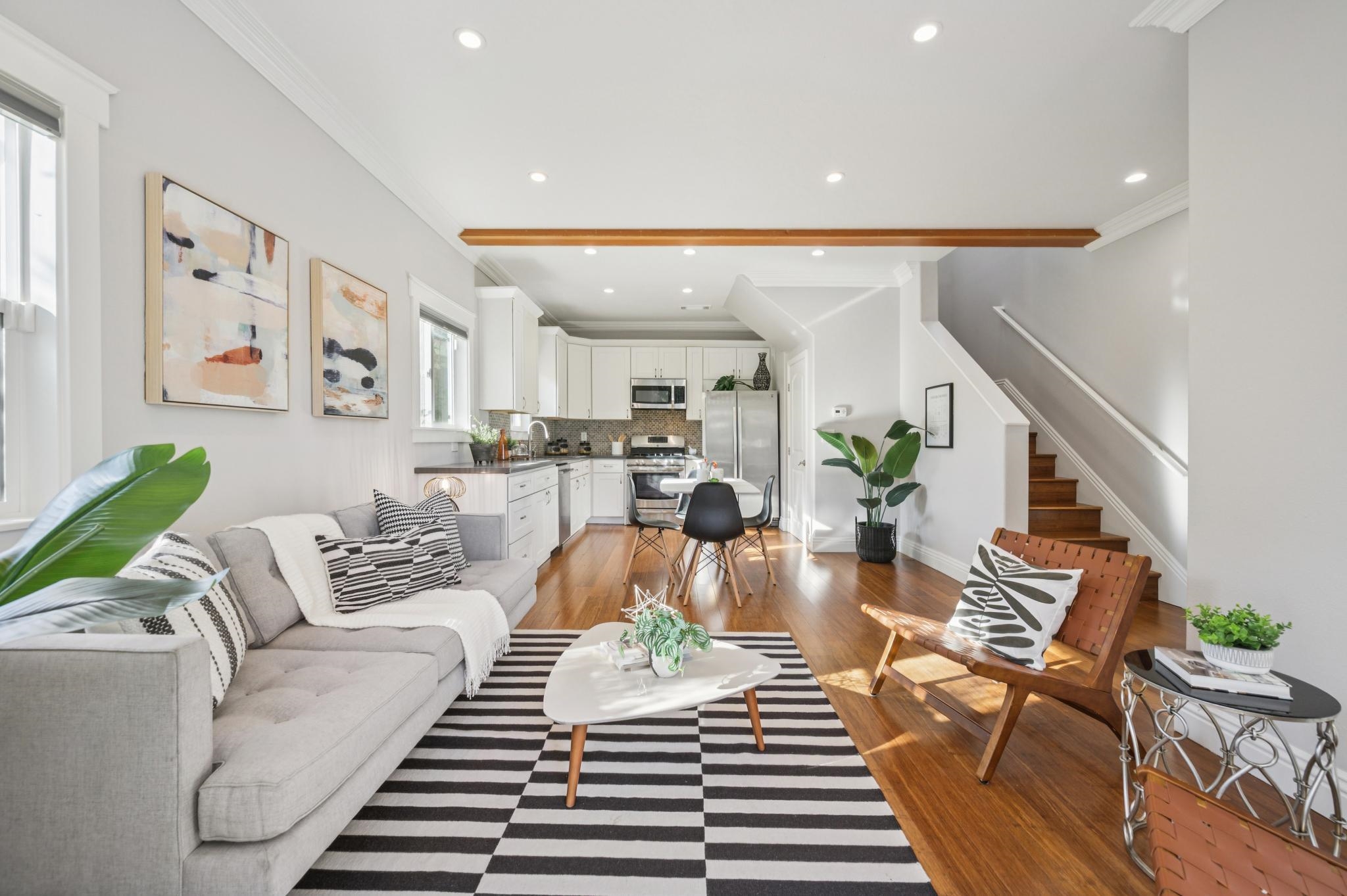 Photo #1: 41121616 Listing: Photo #1