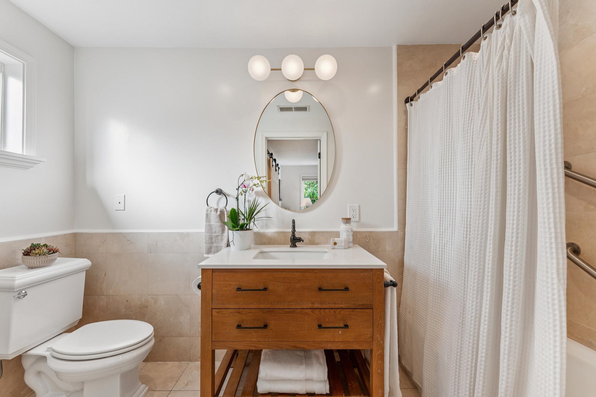 Detail Gallery Image 22 of 40 For 688 57th St, Oakland,  CA 94609 - 3 Beds | 3 Baths