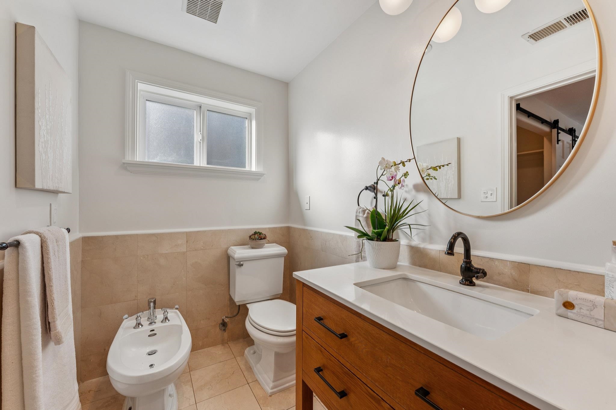 Detail Gallery Image 23 of 40 For 688 57th St, Oakland,  CA 94609 - 3 Beds | 3 Baths